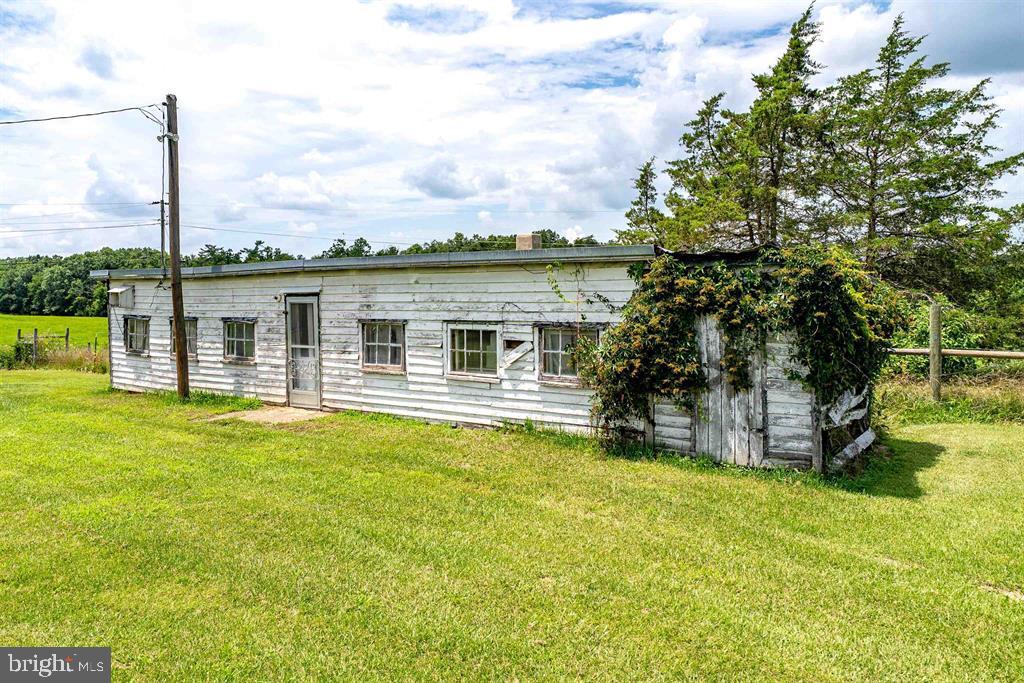 2199 BARRENRIDGE RD, STAUNTON, Virginia 24401, 4 Bedrooms Bedrooms, ,1 BathroomBathrooms,Residential,For sale,2199 BARRENRIDGE RD,VAAG2002634 MLS # VAAG2002634