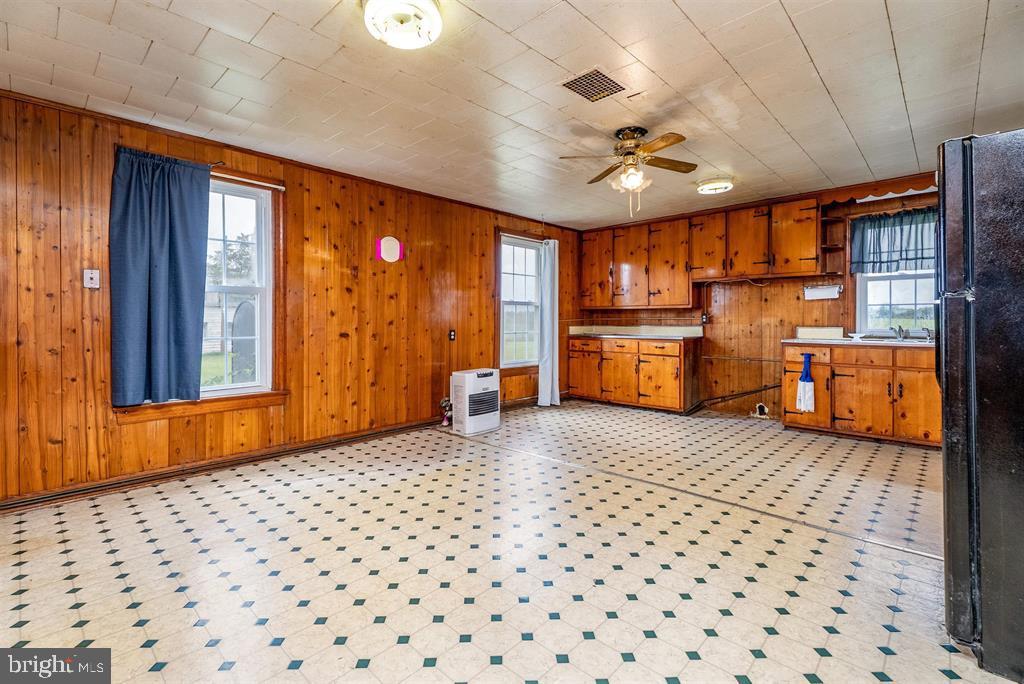 2199 BARRENRIDGE RD, STAUNTON, Virginia 24401, 4 Bedrooms Bedrooms, ,1 BathroomBathrooms,Residential,For sale,2199 BARRENRIDGE RD,VAAG2002634 MLS # VAAG2002634