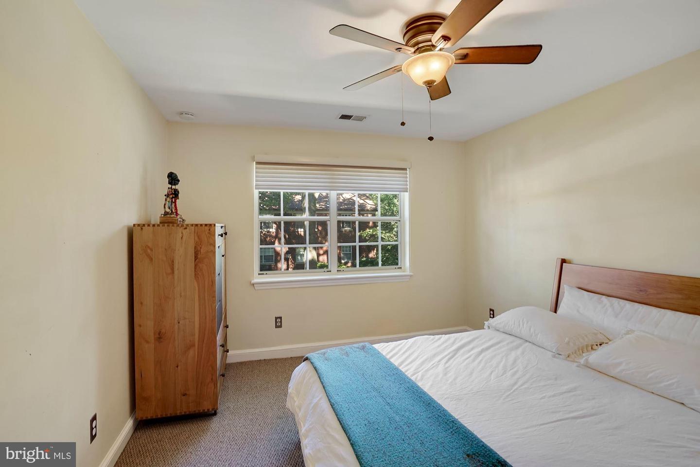 2102 N SCOTT ST #111, ARLINGTON, Virginia 22209, 2 Bedrooms Bedrooms, ,1 BathroomBathrooms,Residential,For sale,2102 N SCOTT ST #111,VAAR2061128 MLS # VAAR2061128