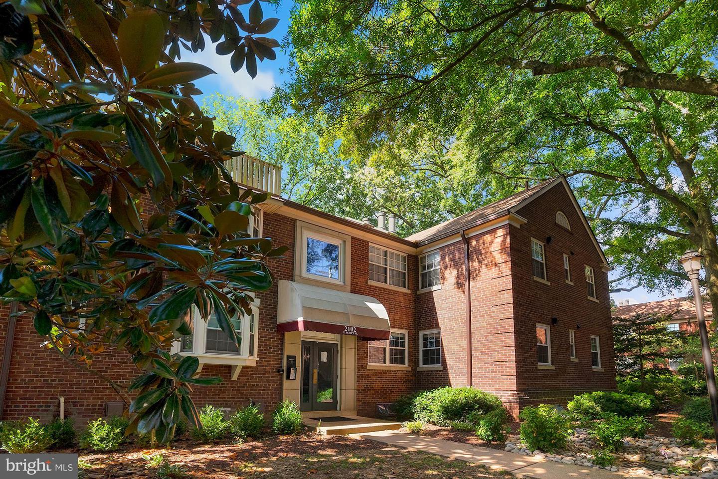 2102 N SCOTT ST #111, ARLINGTON, Virginia 22209, 2 Bedrooms Bedrooms, ,1 BathroomBathrooms,Residential,For sale,2102 N SCOTT ST #111,VAAR2061128 MLS # VAAR2061128