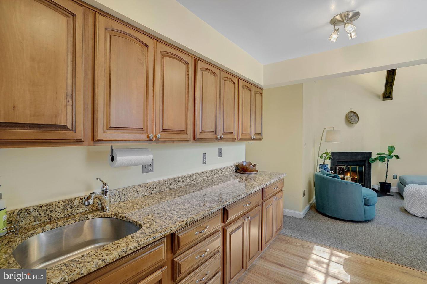 2102 N SCOTT ST #111, ARLINGTON, Virginia 22209, 2 Bedrooms Bedrooms, ,1 BathroomBathrooms,Residential,For sale,2102 N SCOTT ST #111,VAAR2061128 MLS # VAAR2061128