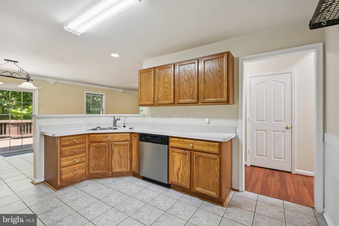 10108 CHESNEY DR, SPOTSYLVANIA, Virginia 22553, 4 Bedrooms Bedrooms, ,3 BathroomsBathrooms,Residential,For sale,10108 CHESNEY DR,VASP2034822 MLS # VASP2034822