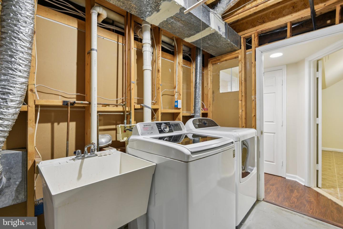 10108 CHESNEY DR, SPOTSYLVANIA, Virginia 22553, 4 Bedrooms Bedrooms, ,3 BathroomsBathrooms,Residential,For sale,10108 CHESNEY DR,VASP2034822 MLS # VASP2034822