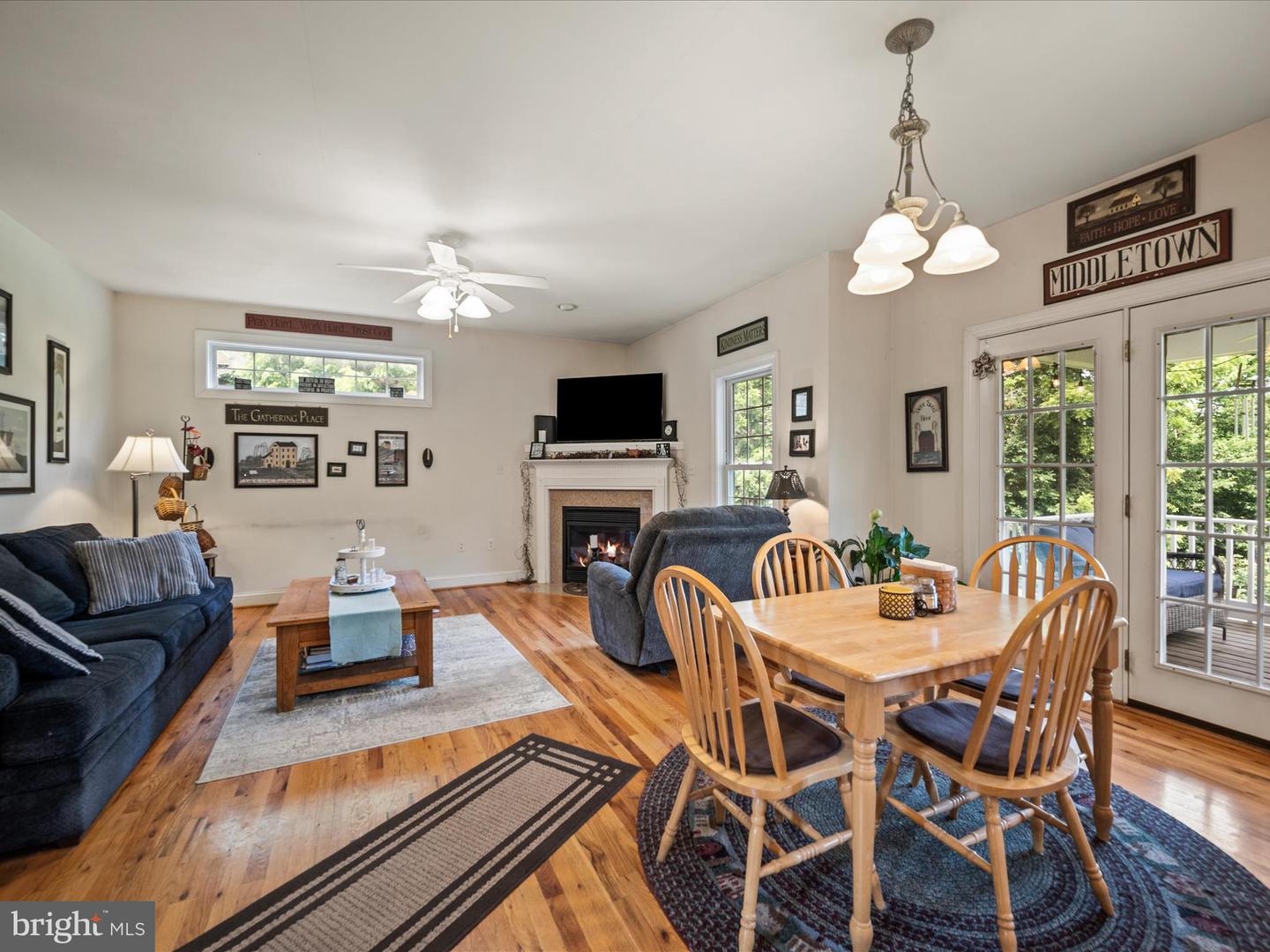 200 HIGH ST, MIDDLETOWN, Virginia 22645, 4 Bedrooms Bedrooms, ,2 BathroomsBathrooms,Residential,For sale,200 HIGH ST,VAFV2035534 MLS # VAFV2035534