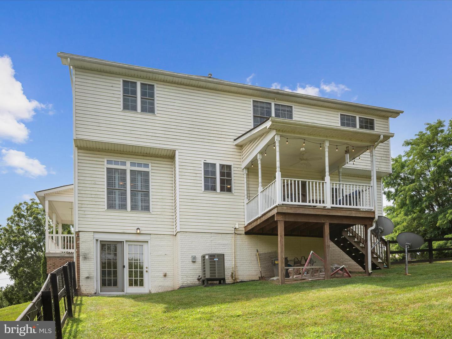 200 HIGH ST, MIDDLETOWN, Virginia 22645, 4 Bedrooms Bedrooms, ,2 BathroomsBathrooms,Residential,For sale,200 HIGH ST,VAFV2035534 MLS # VAFV2035534