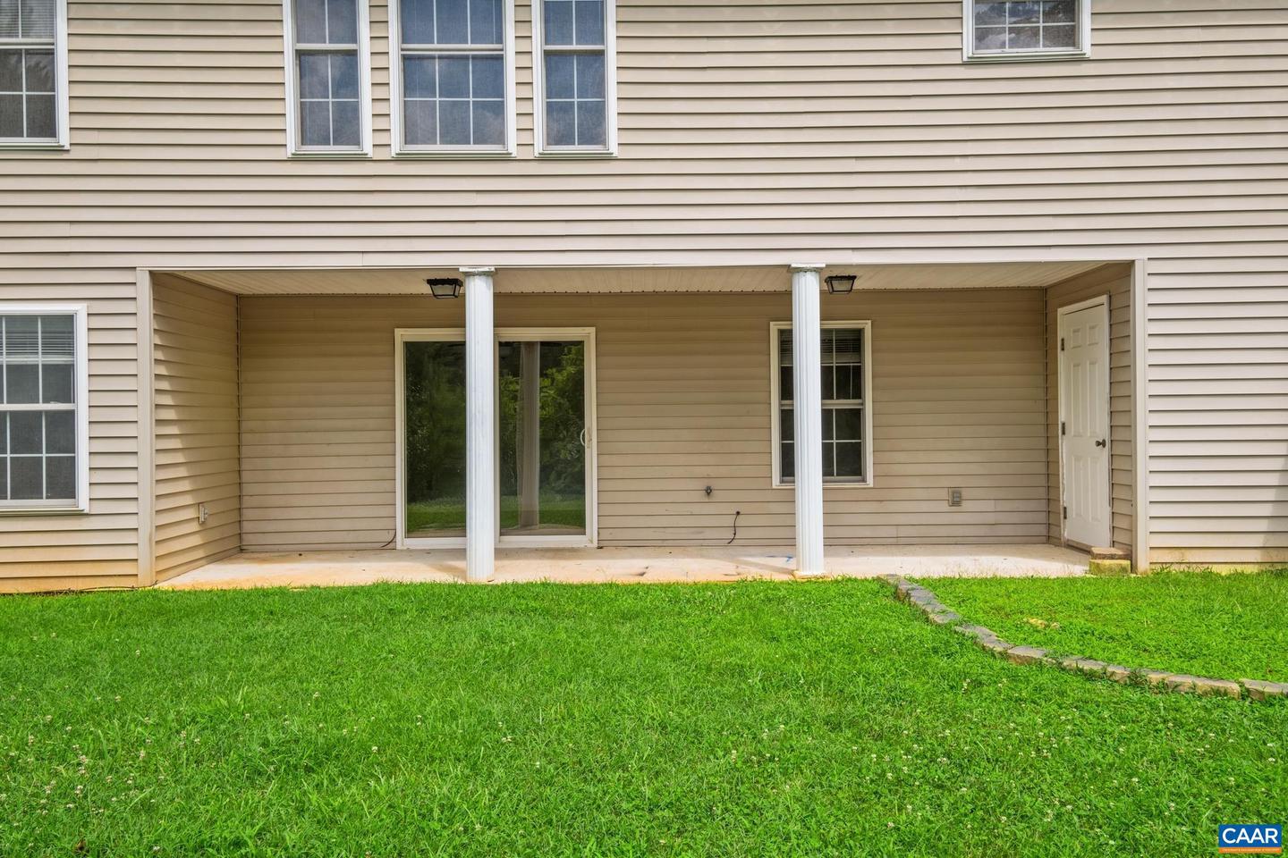 114 MEADOW GREEN CT, AMHERST, Virginia 24521, 3 Bedrooms Bedrooms, ,2 BathroomsBathrooms,Residential,For sale,114 MEADOW GREEN CT,666937 MLS # 666937
