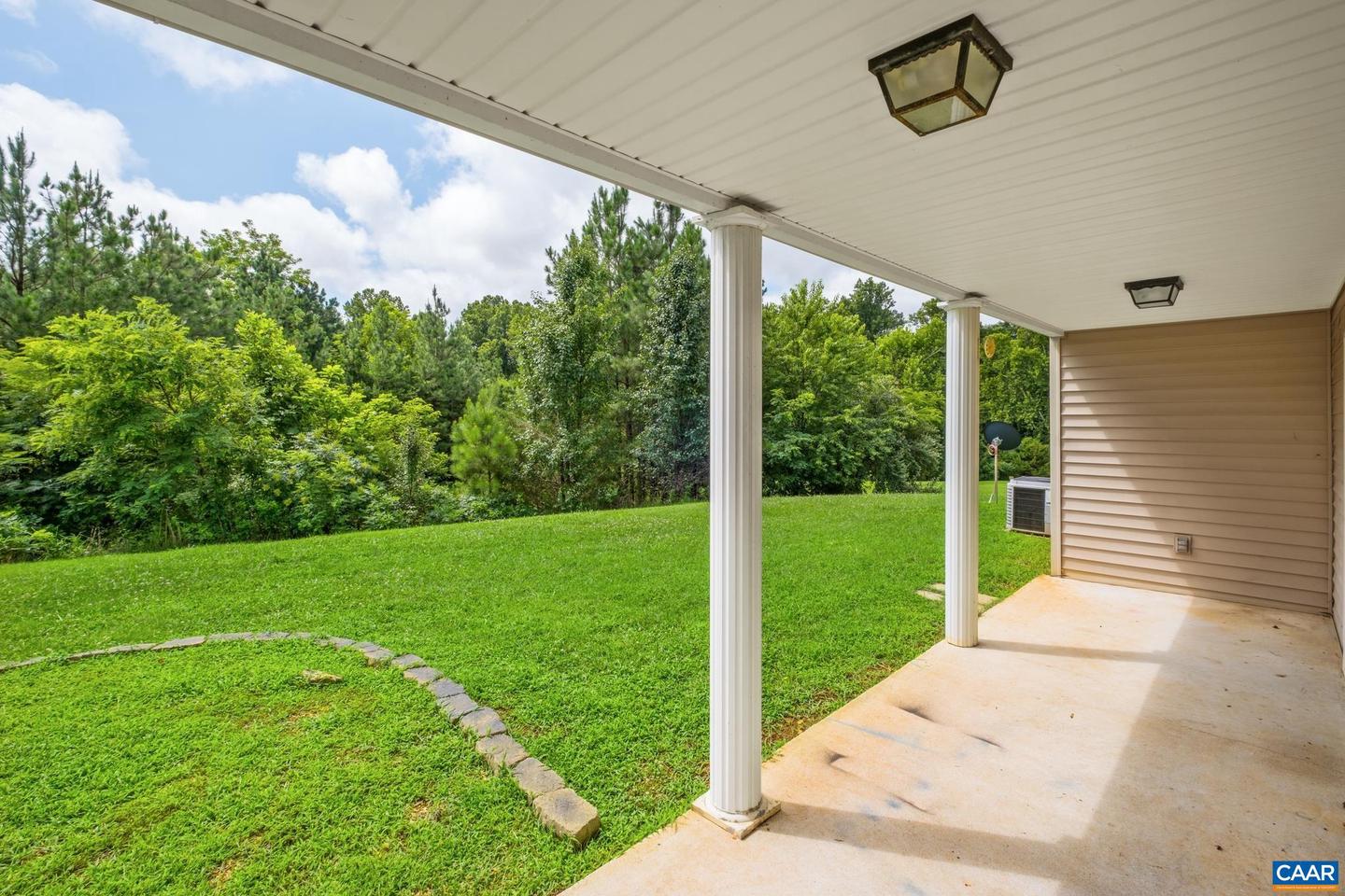 114 MEADOW GREEN CT, AMHERST, Virginia 24521, 3 Bedrooms Bedrooms, ,2 BathroomsBathrooms,Residential,For sale,114 MEADOW GREEN CT,666937 MLS # 666937
