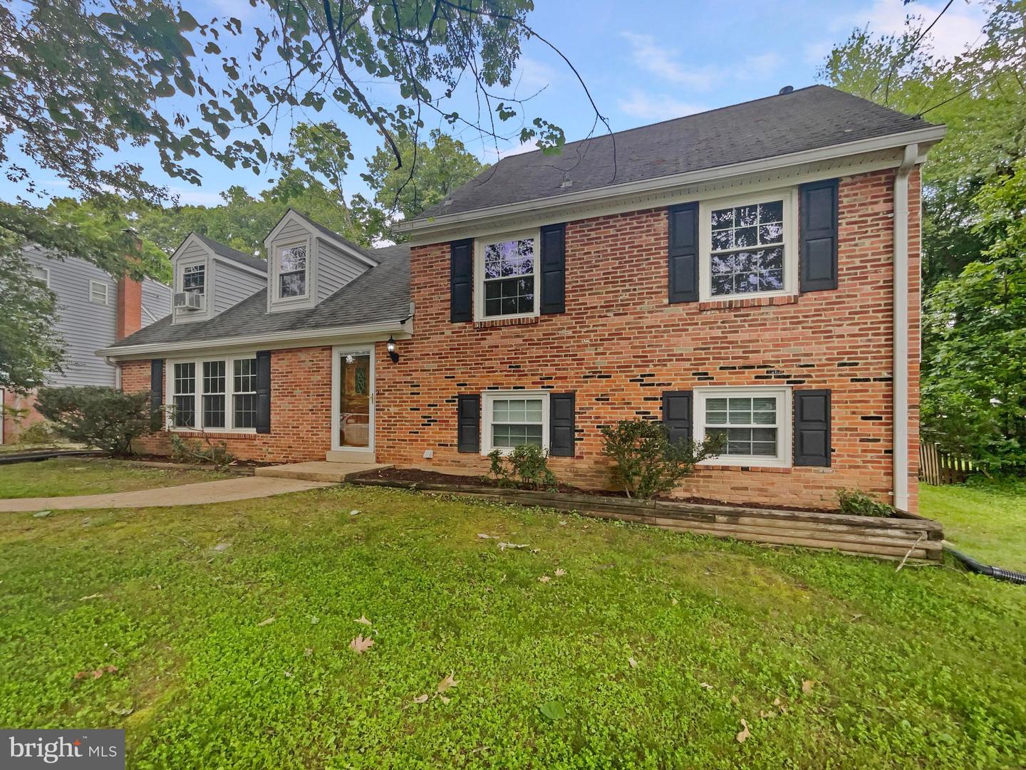 9604 BRADDOCK RD, FAIRFAX, Virginia 22032, 5 Bedrooms Bedrooms, ,2 BathroomsBathrooms,Residential,For sale,9604 BRADDOCK RD,VAFX2256524 MLS # VAFX2256524