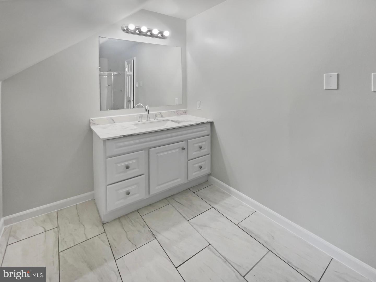 9604 BRADDOCK RD, FAIRFAX, Virginia 22032, 5 Bedrooms Bedrooms, ,2 BathroomsBathrooms,Residential,For sale,9604 BRADDOCK RD,VAFX2256524 MLS # VAFX2256524