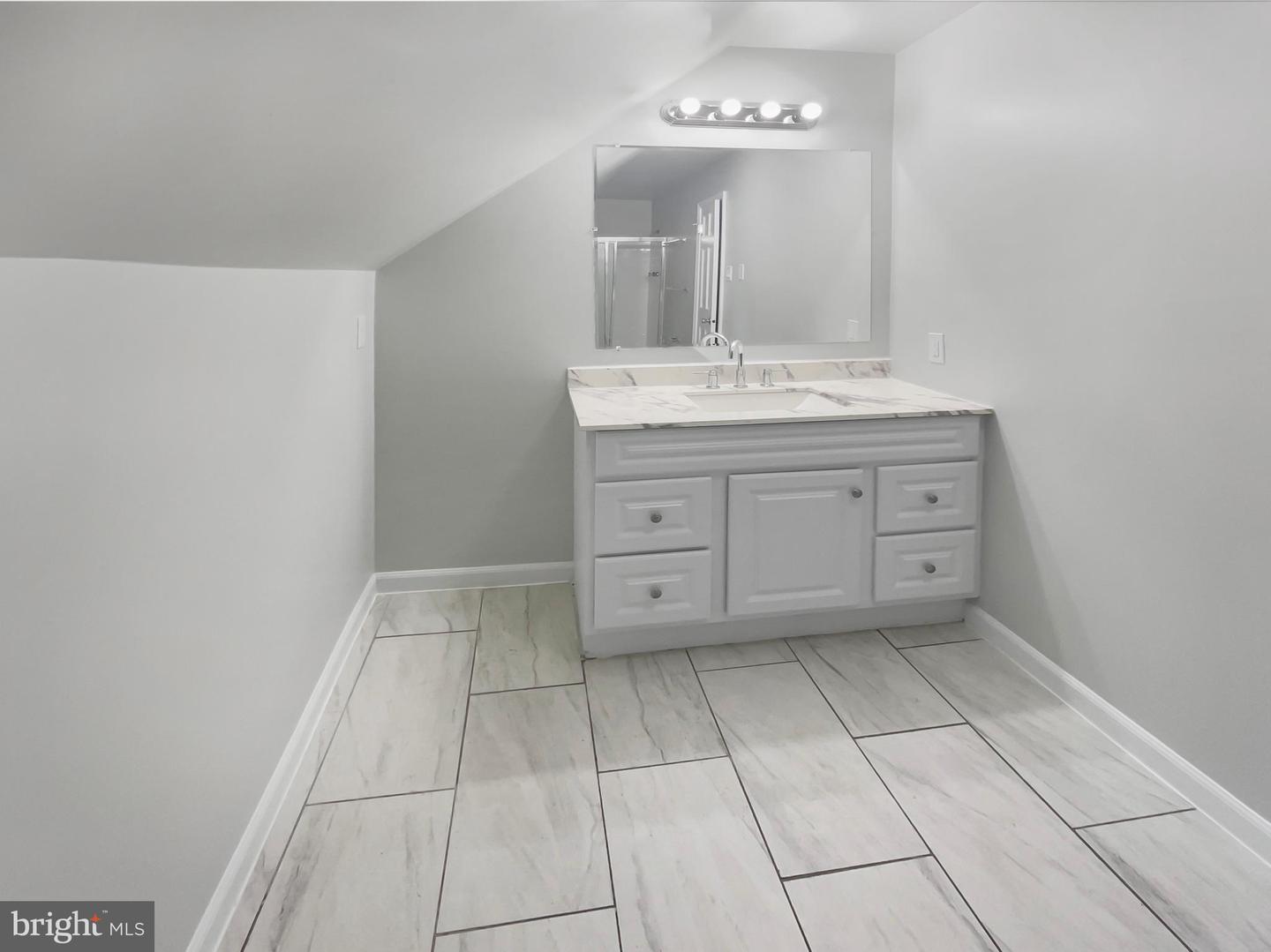 9604 BRADDOCK RD, FAIRFAX, Virginia 22032, 5 Bedrooms Bedrooms, ,2 BathroomsBathrooms,Residential,For sale,9604 BRADDOCK RD,VAFX2256524 MLS # VAFX2256524