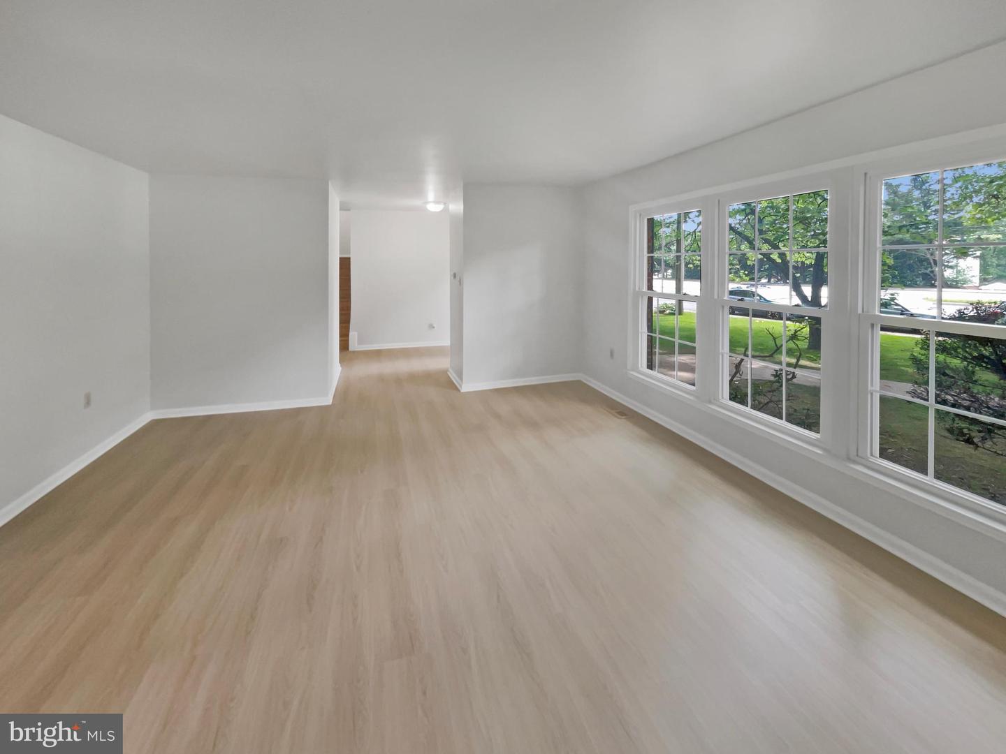 9604 BRADDOCK RD, FAIRFAX, Virginia 22032, 5 Bedrooms Bedrooms, ,2 BathroomsBathrooms,Residential,For sale,9604 BRADDOCK RD,VAFX2256524 MLS # VAFX2256524