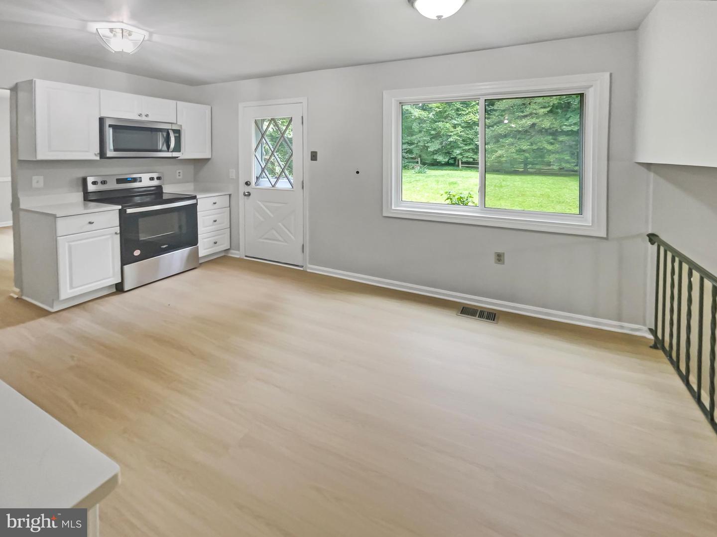 9604 BRADDOCK RD, FAIRFAX, Virginia 22032, 5 Bedrooms Bedrooms, ,2 BathroomsBathrooms,Residential,For sale,9604 BRADDOCK RD,VAFX2256524 MLS # VAFX2256524