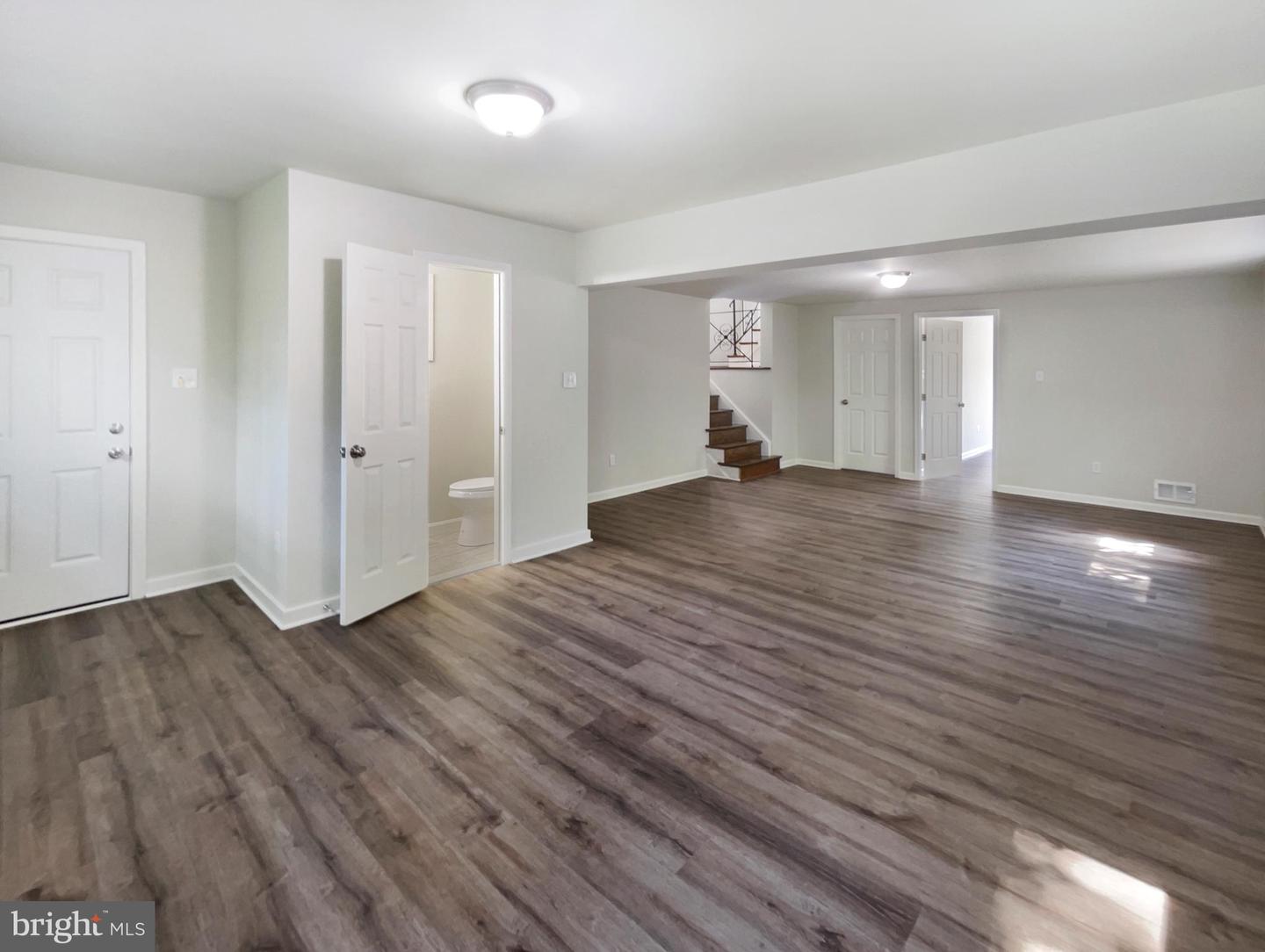 5716 GLENMULLEN PL, ALEXANDRIA, Virginia 22303, 4 Bedrooms Bedrooms, ,2 BathroomsBathrooms,Residential,For sale,5716 GLENMULLEN PL,VAFX2256526 MLS # VAFX2256526