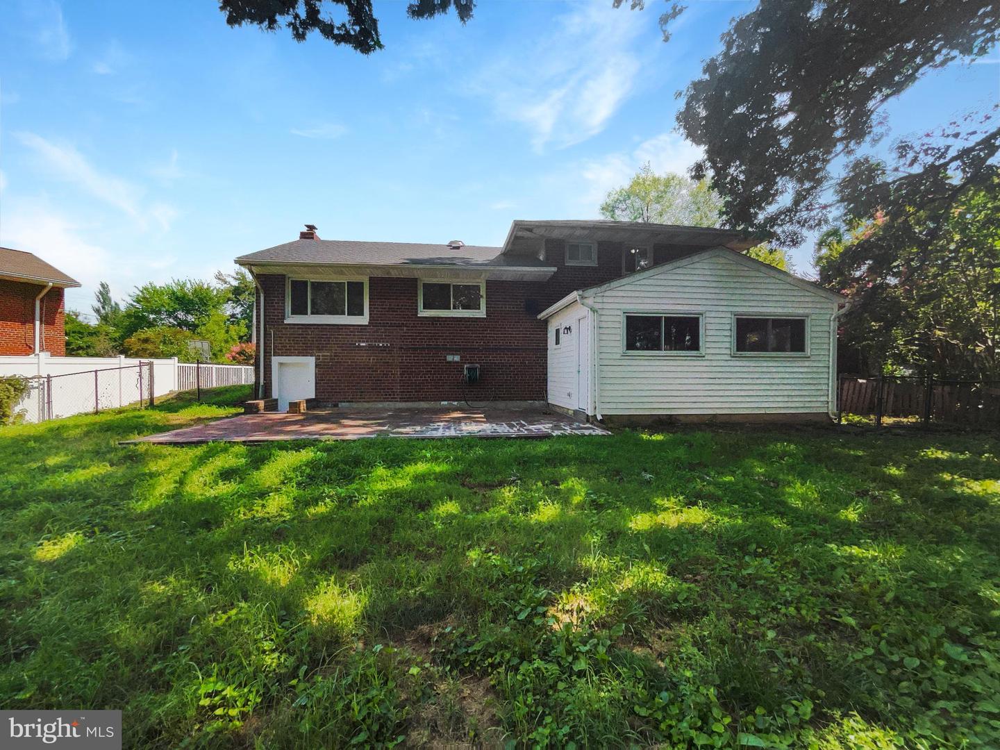 5716 GLENMULLEN PL, ALEXANDRIA, Virginia 22303, 4 Bedrooms Bedrooms, ,2 BathroomsBathrooms,Residential,For sale,5716 GLENMULLEN PL,VAFX2256526 MLS # VAFX2256526