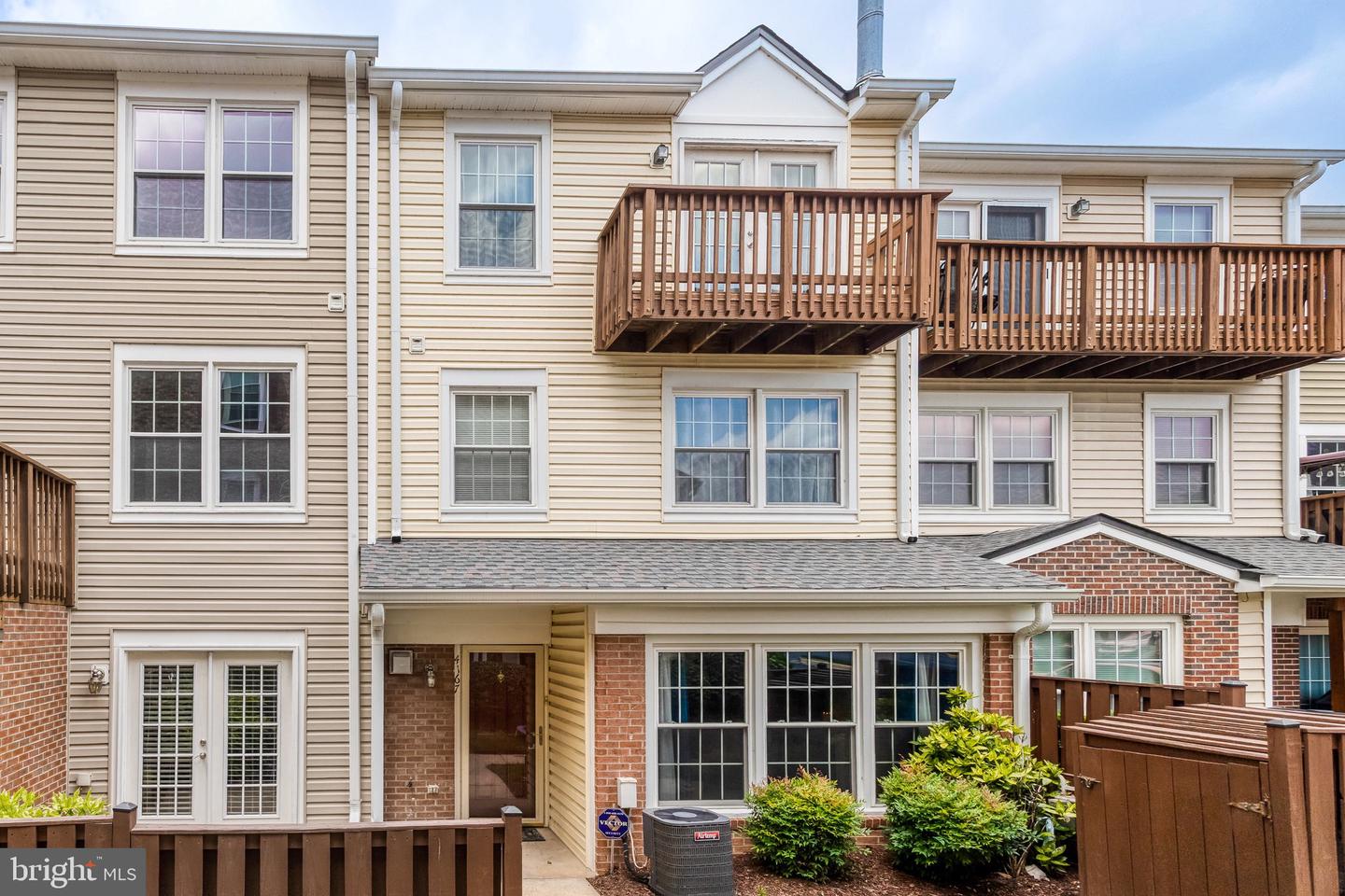 4167 CHURCHMAN WAY, WOODBRIDGE, Virginia 22192, 3 Bedrooms Bedrooms, ,2 BathroomsBathrooms,Residential,For sale,4167 CHURCHMAN WAY,VAPW2099654 MLS # VAPW2099654