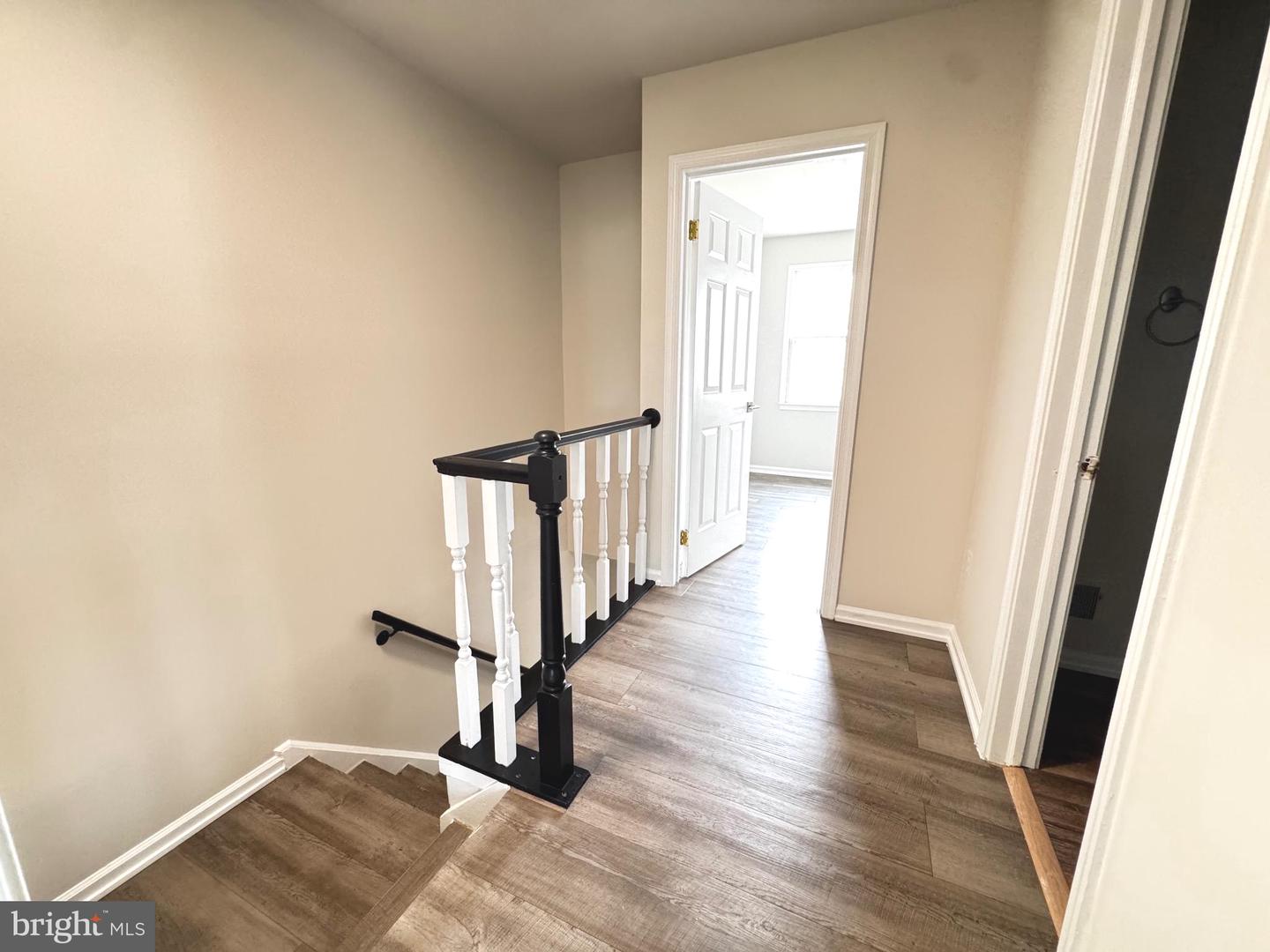 14516 GOLDEN OAK RD, CENTREVILLE, Virginia 20121, 2 Bedrooms Bedrooms, 4 Rooms Rooms,1 BathroomBathrooms,Residential,For sale,14516 GOLDEN OAK RD,VAFX2256584 MLS # VAFX2256584