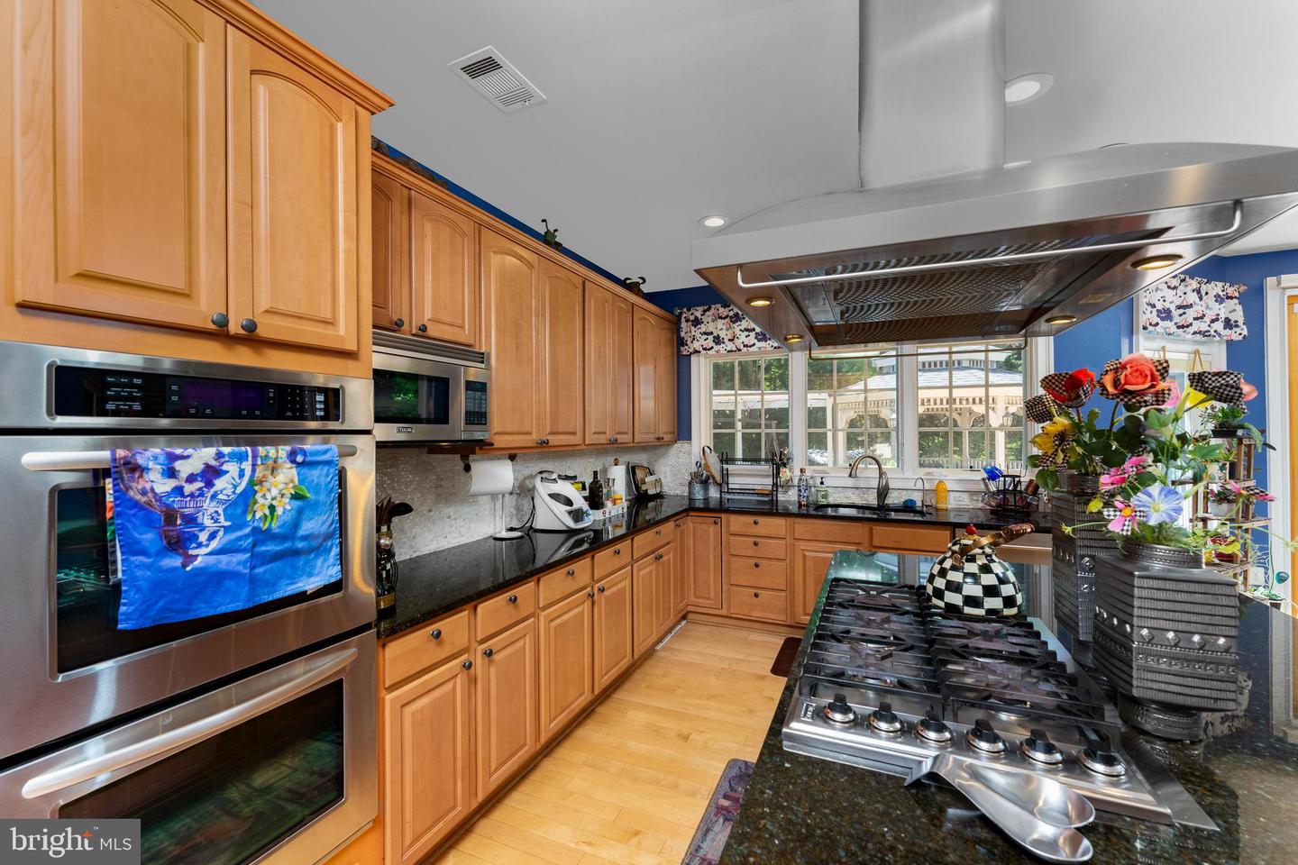 1445 MAYHURST BLVD, MCLEAN, Virginia 22102, 7 Bedrooms Bedrooms, ,8 BathroomsBathrooms,Residential,For sale,1445 MAYHURST BLVD,VAFX2256590 MLS # VAFX2256590