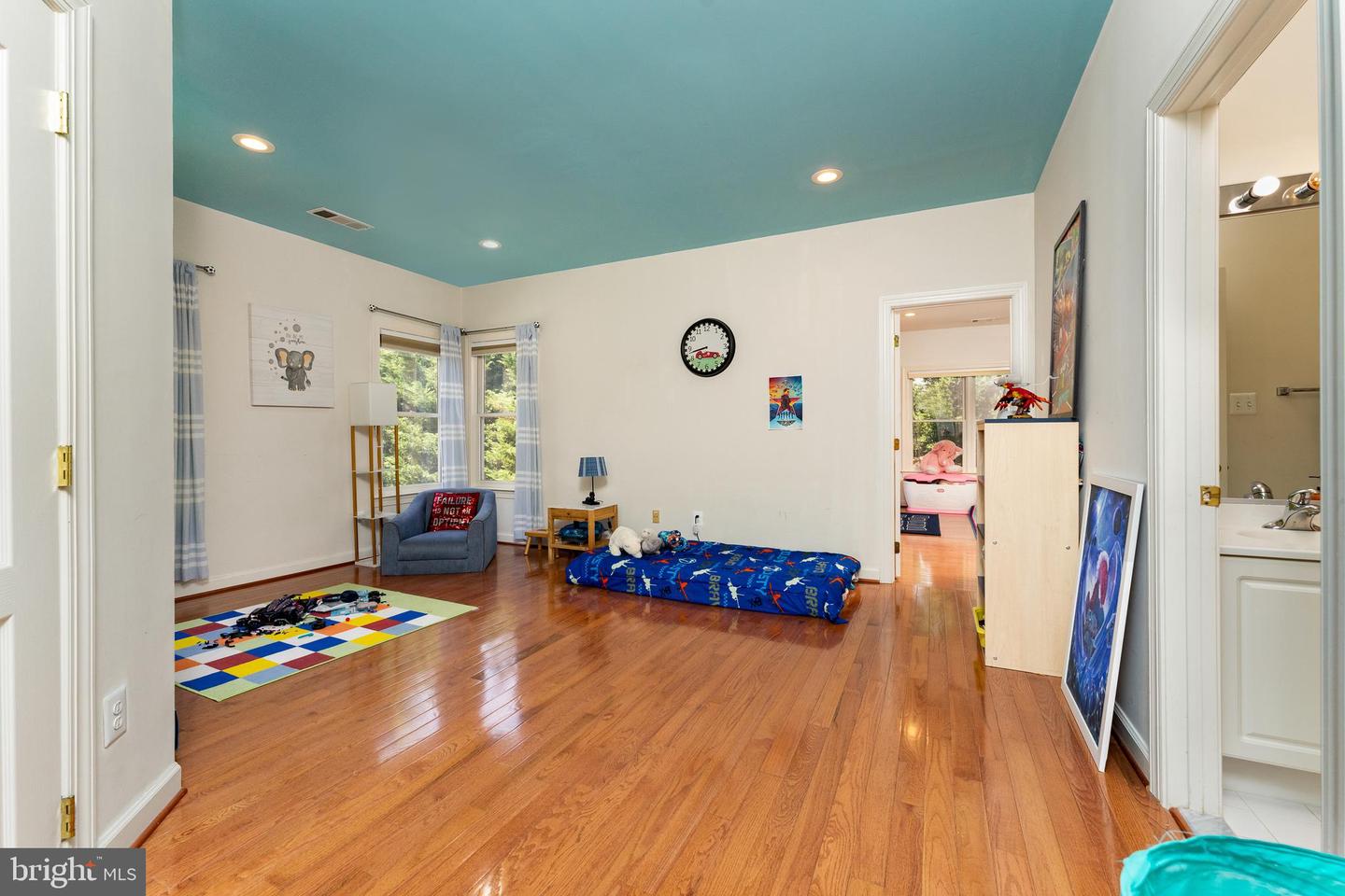1445 MAYHURST BLVD, MCLEAN, Virginia 22102, 7 Bedrooms Bedrooms, ,8 BathroomsBathrooms,Residential,For sale,1445 MAYHURST BLVD,VAFX2256590 MLS # VAFX2256590