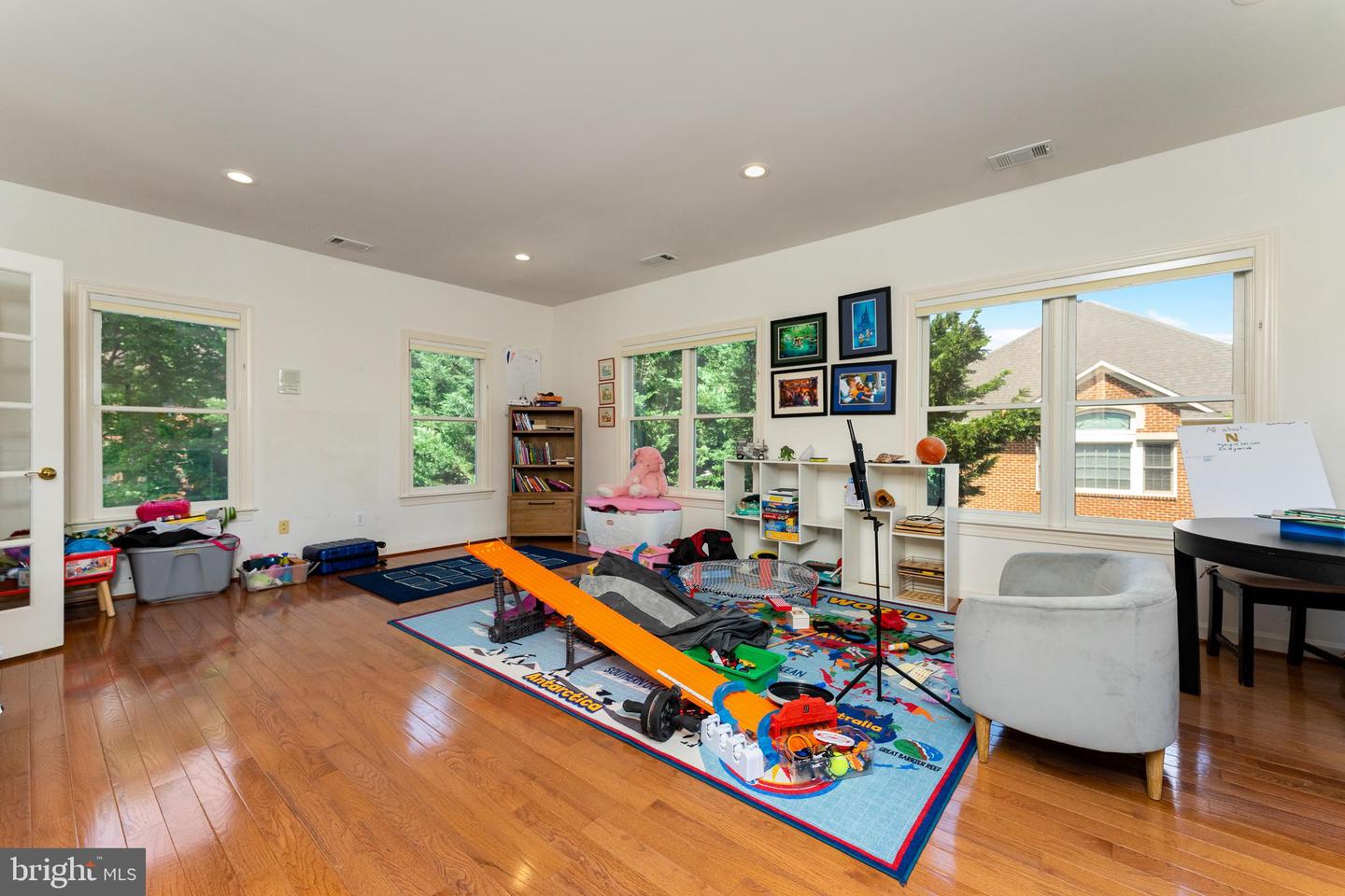 1445 MAYHURST BLVD, MCLEAN, Virginia 22102, 7 Bedrooms Bedrooms, ,8 BathroomsBathrooms,Residential,For sale,1445 MAYHURST BLVD,VAFX2256590 MLS # VAFX2256590
