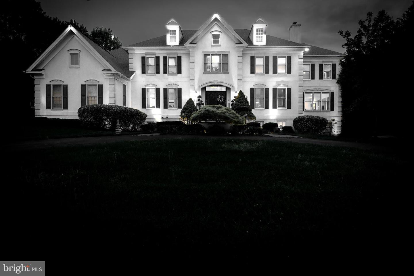 1445 MAYHURST BLVD, MCLEAN, Virginia 22102, 7 Bedrooms Bedrooms, ,8 BathroomsBathrooms,Residential,For sale,1445 MAYHURST BLVD,VAFX2256590 MLS # VAFX2256590