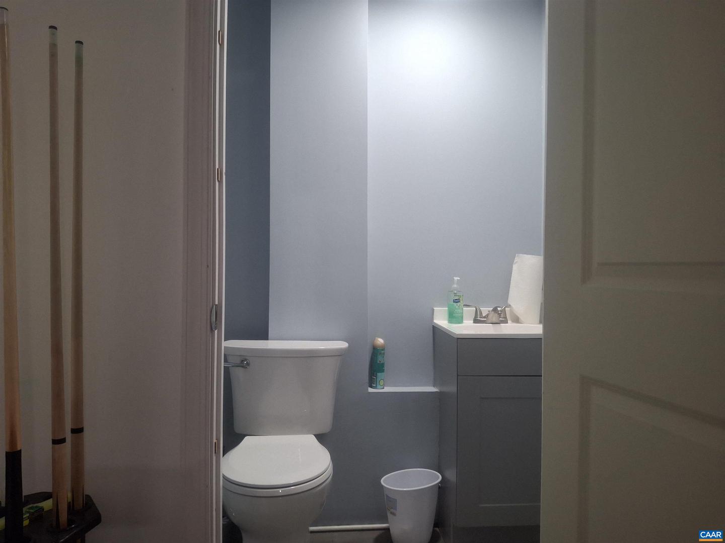 76 OLD CURDSVILLE RD, FARMVILLE, Virginia 23901, 5 Bedrooms Bedrooms, ,2 BathroomsBathrooms,Residential,For sale,76 OLD CURDSVILLE RD,666951 MLS # 666951
