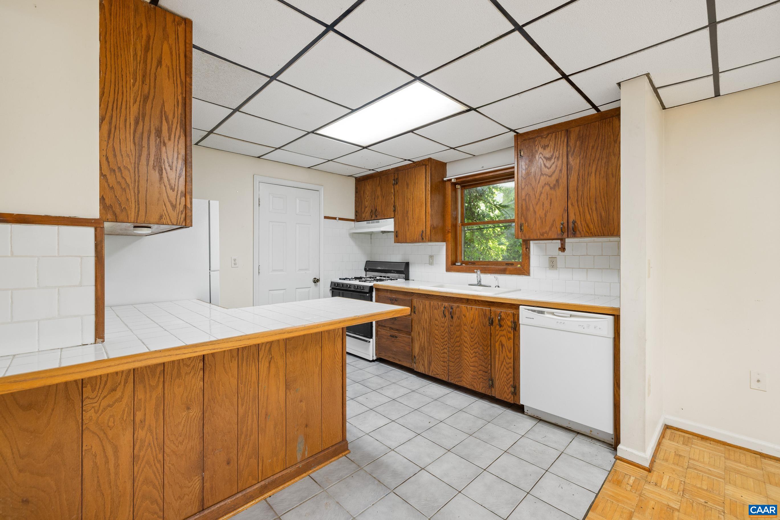 1411 CHESAPEAKE ST, CHARLOTTESVILLE, Virginia 22902, 5 Bedrooms Bedrooms, ,4 BathroomsBathrooms,Residential,1411 CHESAPEAKE ST,666885 MLS # 666885