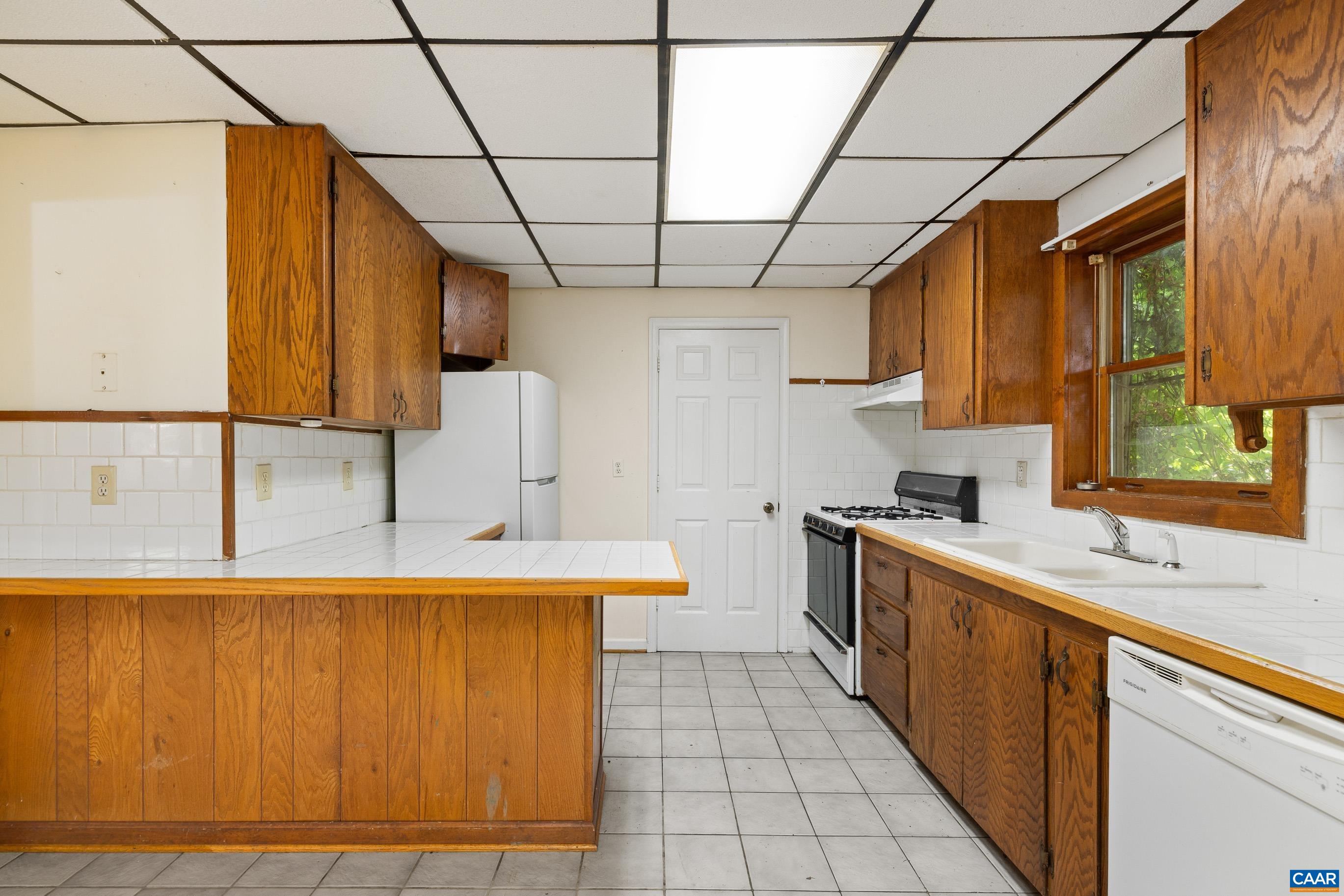 1411 CHESAPEAKE ST, CHARLOTTESVILLE, Virginia 22902, 5 Bedrooms Bedrooms, ,4 BathroomsBathrooms,Residential,1411 CHESAPEAKE ST,666885 MLS # 666885