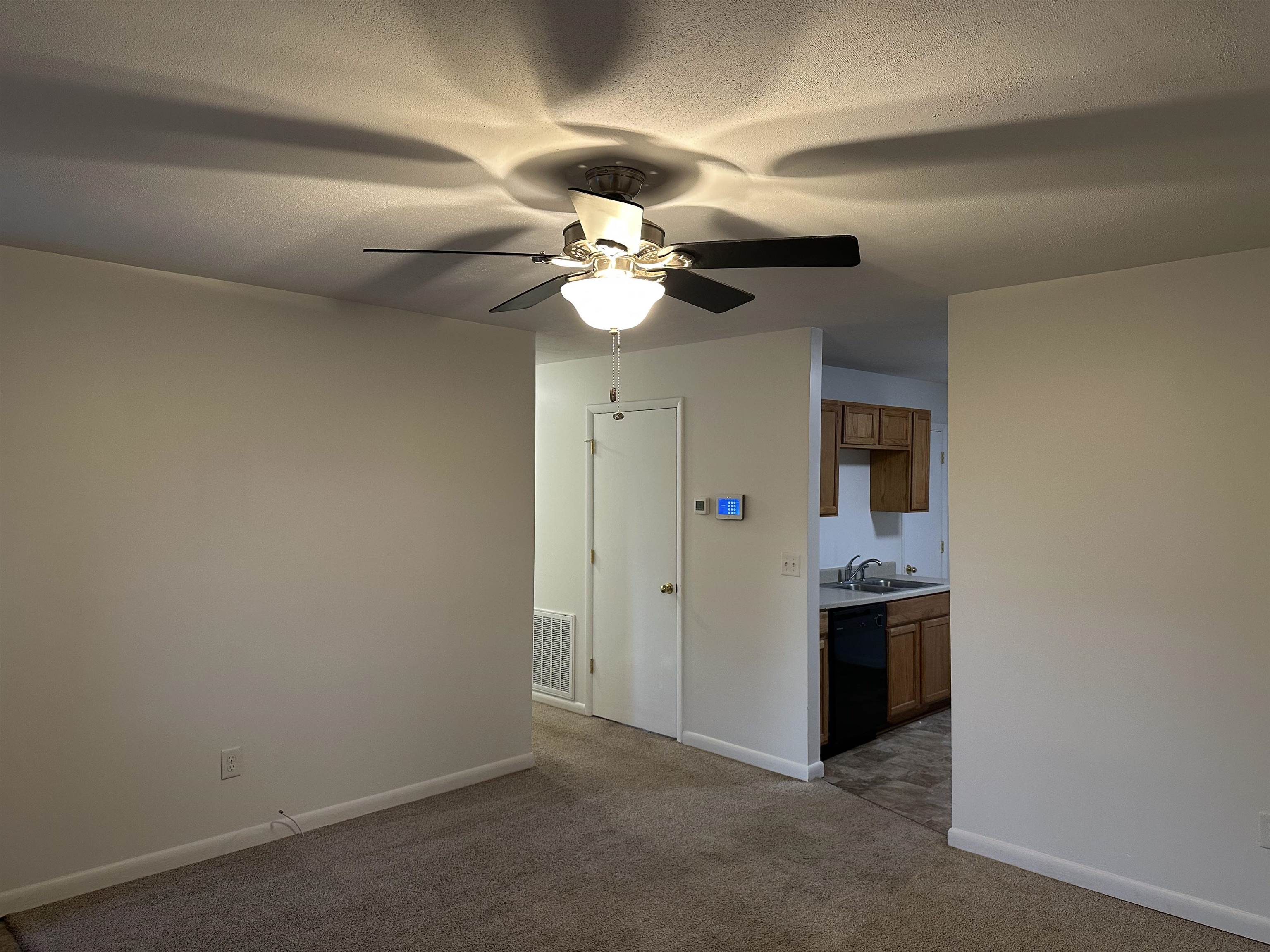 281 ELKIN CIR, WAYNESBORO, Virginia 22980, 3 Bedrooms Bedrooms, ,1 BathroomBathrooms,Residential,281 ELKIN CIR,666954 MLS # 666954