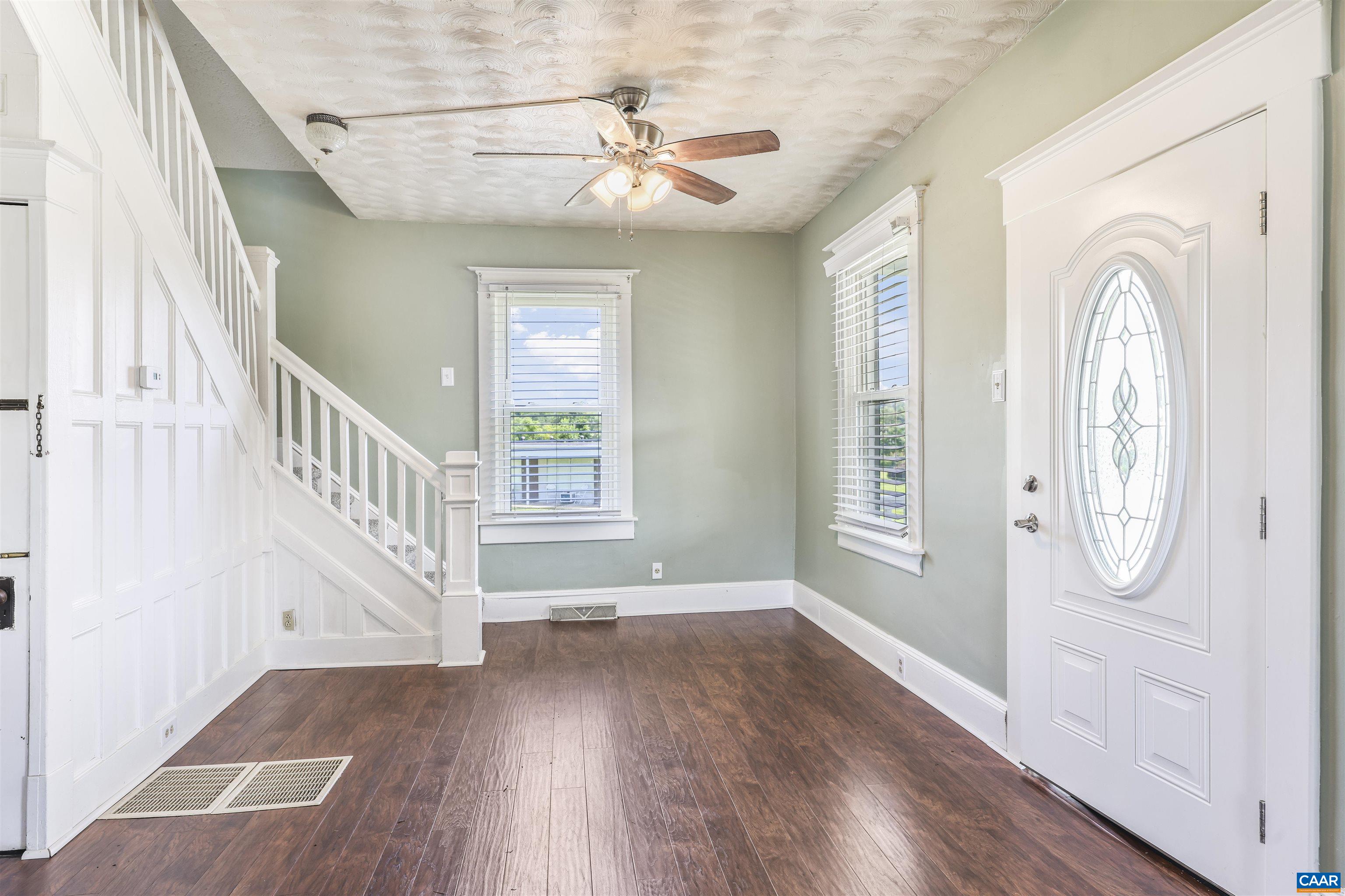 406 LONG AVE, SHENANDOAH, Virginia 22849, 4 Bedrooms Bedrooms, ,2 BathroomsBathrooms,Residential,Parcel ID 102A3-A-86,406 LONG AVE,666955 MLS # 666955