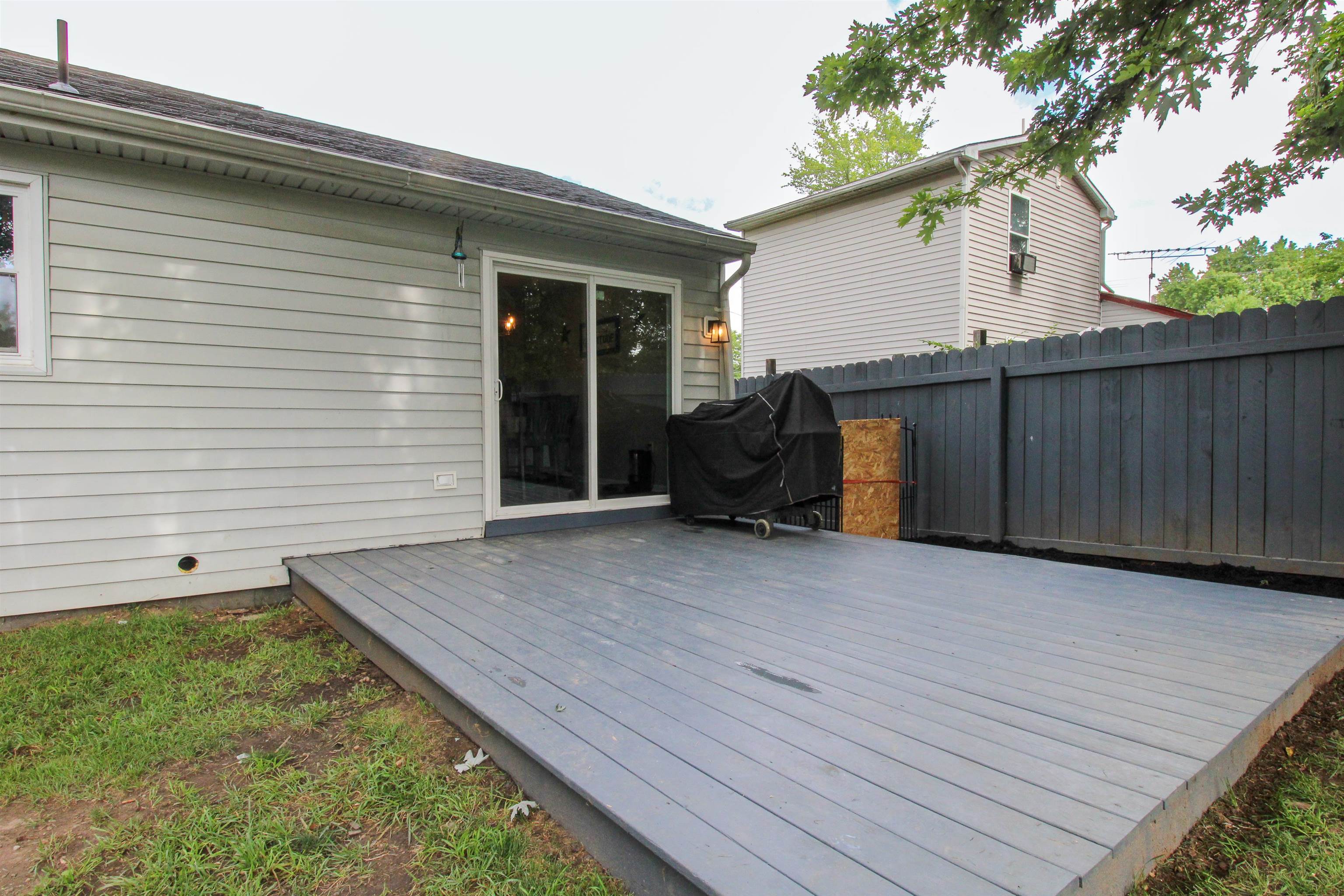 660 N AUGUSTA AVE, WAYNESBORO, Virginia 22980, 3 Bedrooms Bedrooms, ,1 BathroomBathrooms,Residential,660 N AUGUSTA AVE,666956 MLS # 666956