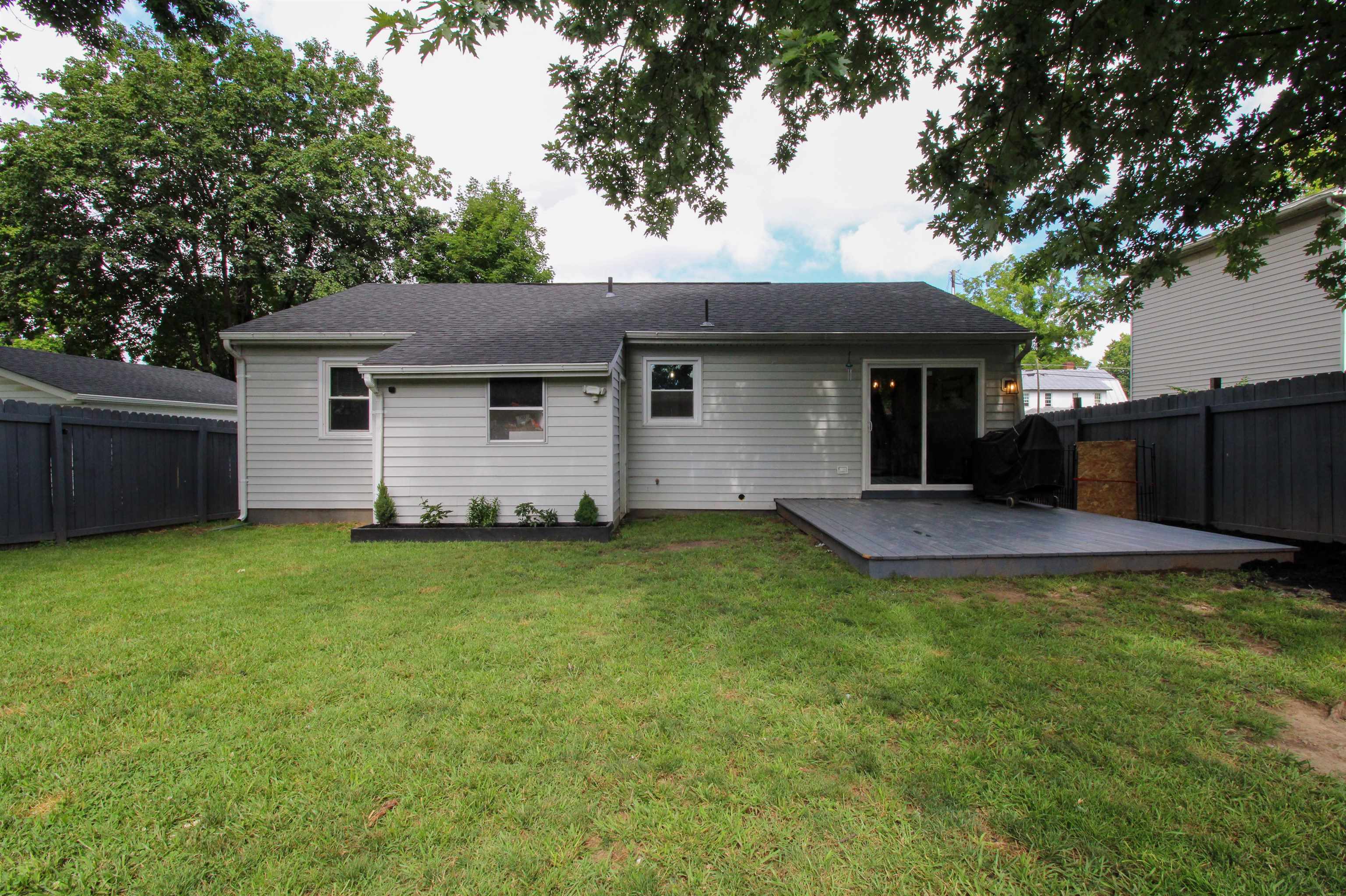 660 N AUGUSTA AVE, WAYNESBORO, Virginia 22980, 3 Bedrooms Bedrooms, ,1 BathroomBathrooms,Residential,660 N AUGUSTA AVE,666956 MLS # 666956