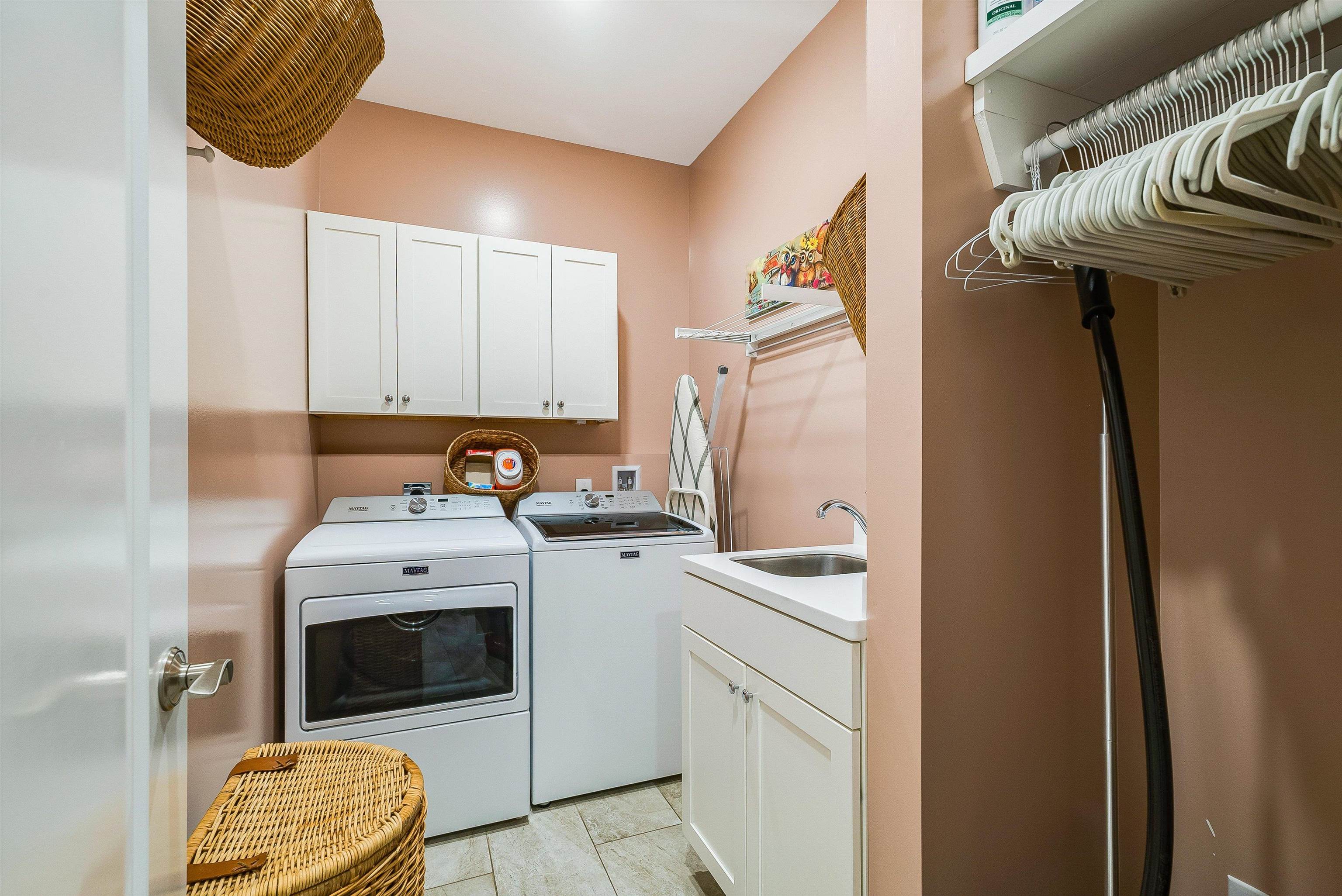 229 FOREST RIDGE RD, STAUNTON, Virginia 24401, 4 Bedrooms Bedrooms, ,2 BathroomsBathrooms,Residential,229 FOREST RIDGE RD,666958 MLS # 666958