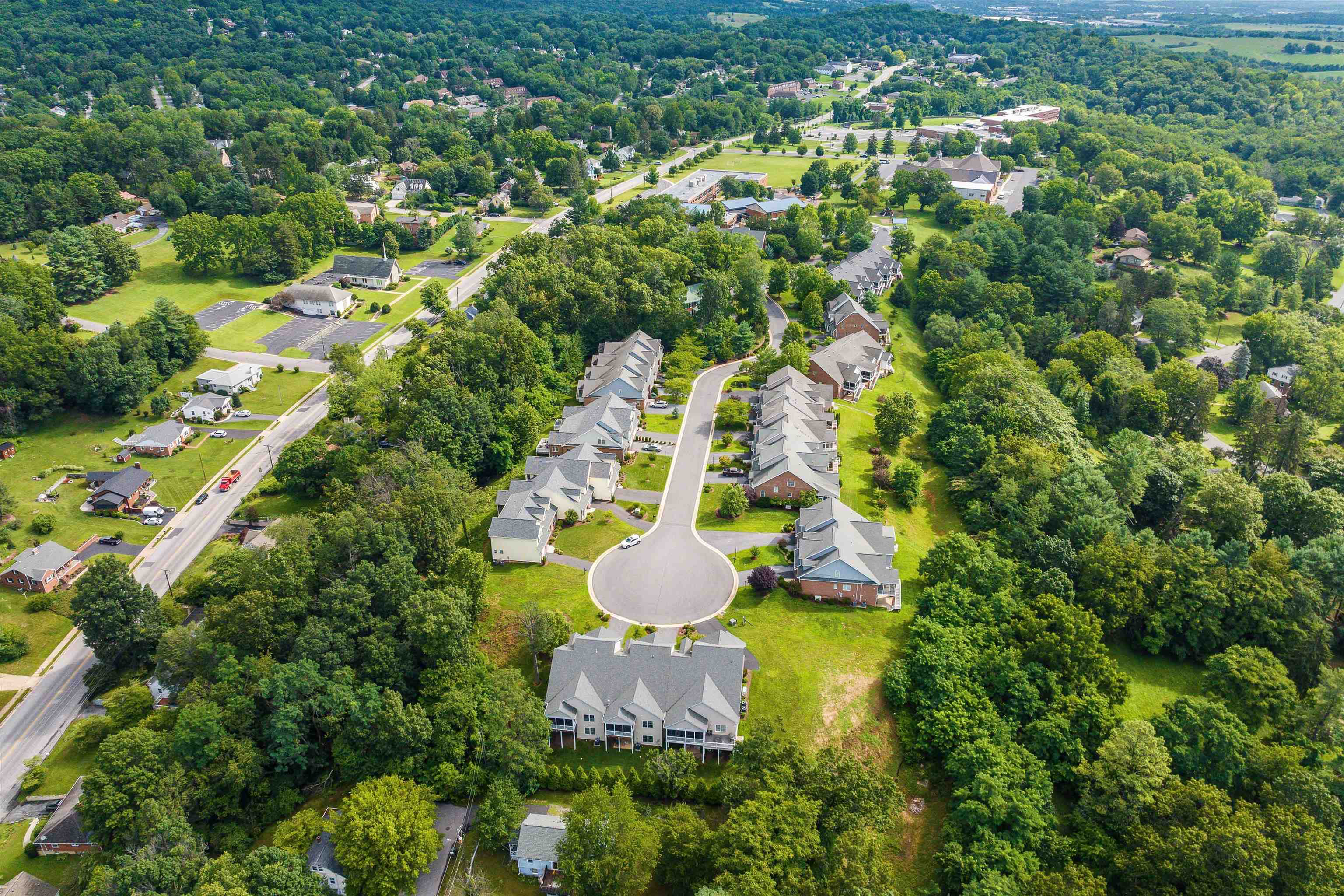 229 FOREST RIDGE RD, STAUNTON, Virginia 24401, 4 Bedrooms Bedrooms, ,2 BathroomsBathrooms,Residential,229 FOREST RIDGE RD,666958 MLS # 666958