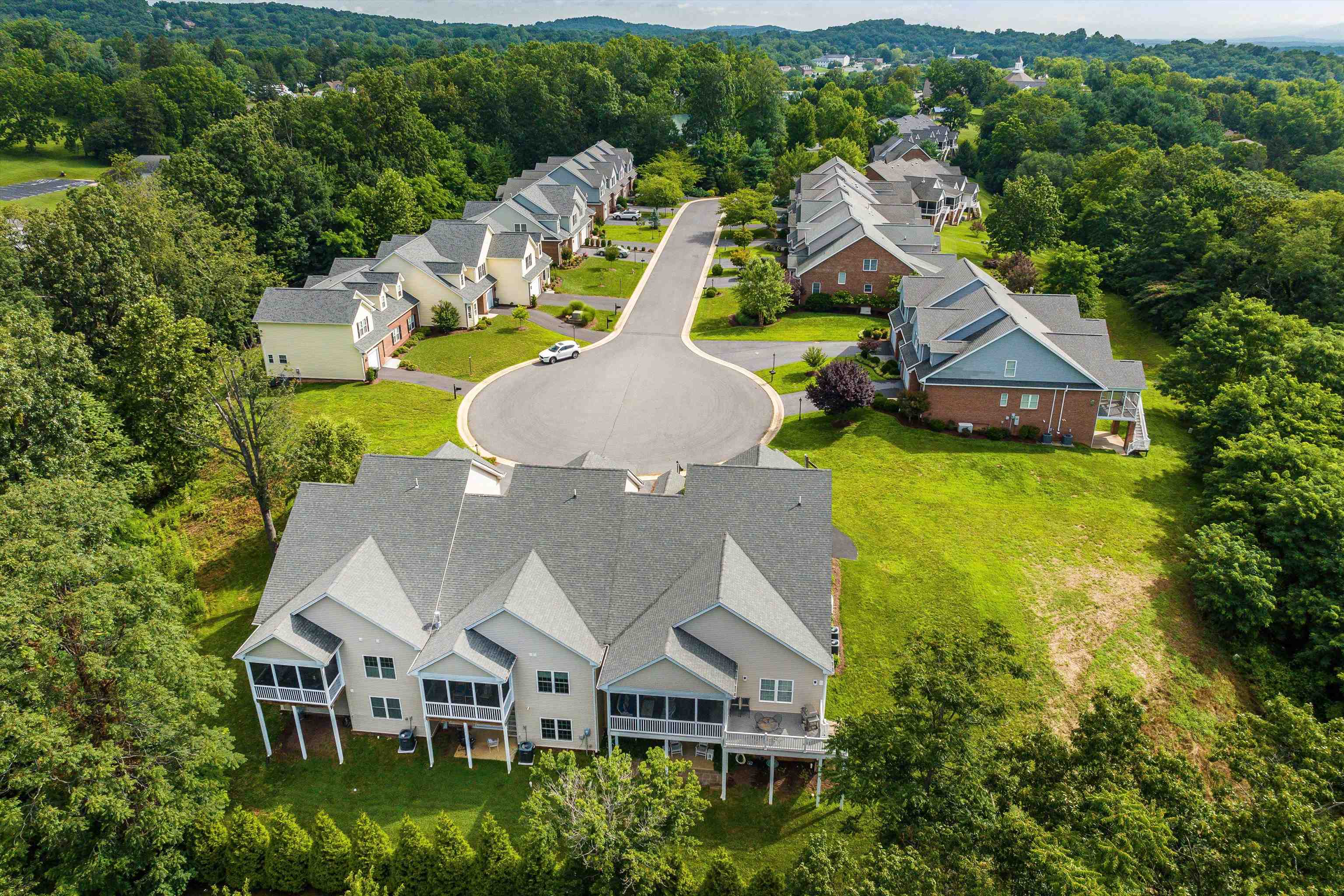 229 FOREST RIDGE RD, STAUNTON, Virginia 24401, 4 Bedrooms Bedrooms, ,2 BathroomsBathrooms,Residential,229 FOREST RIDGE RD,666958 MLS # 666958