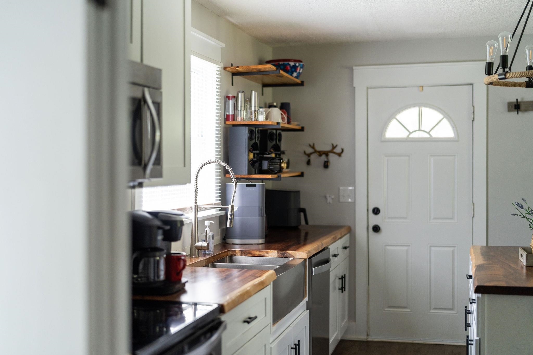 170 RAMSEY GAP RD, GOSHEN, Virginia 24439, 2 Bedrooms Bedrooms, ,1 BathroomBathrooms,Residential,170 RAMSEY GAP RD,666959 MLS # 666959