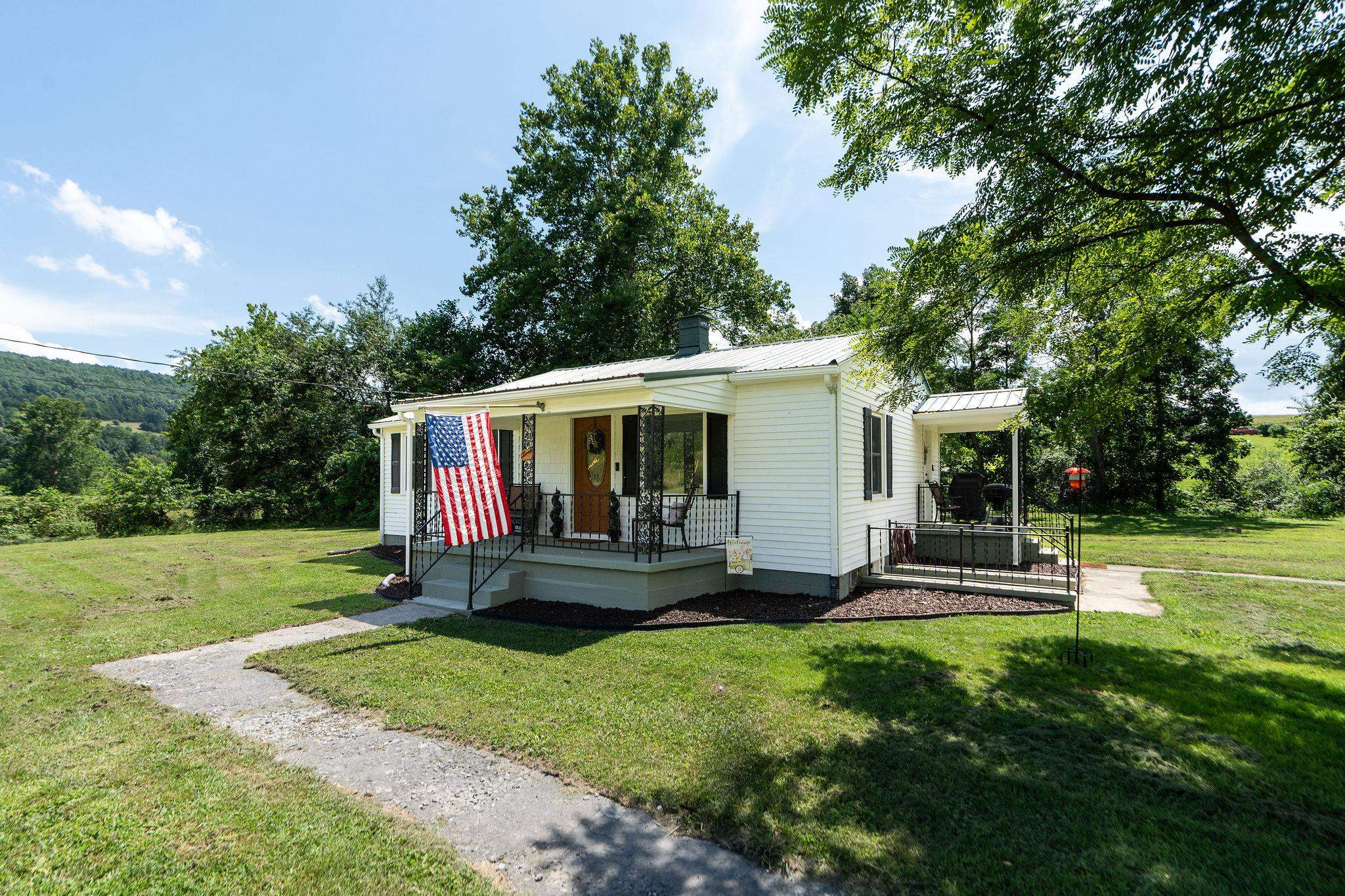 170 RAMSEY GAP RD, GOSHEN, Virginia 24439, 2 Bedrooms Bedrooms, ,1 BathroomBathrooms,Residential,170 RAMSEY GAP RD,666959 MLS # 666959