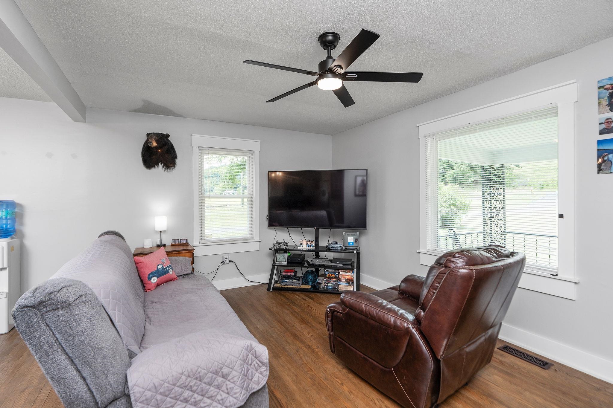 170 RAMSEY GAP RD, GOSHEN, Virginia 24439, 2 Bedrooms Bedrooms, ,1 BathroomBathrooms,Residential,170 RAMSEY GAP RD,666959 MLS # 666959