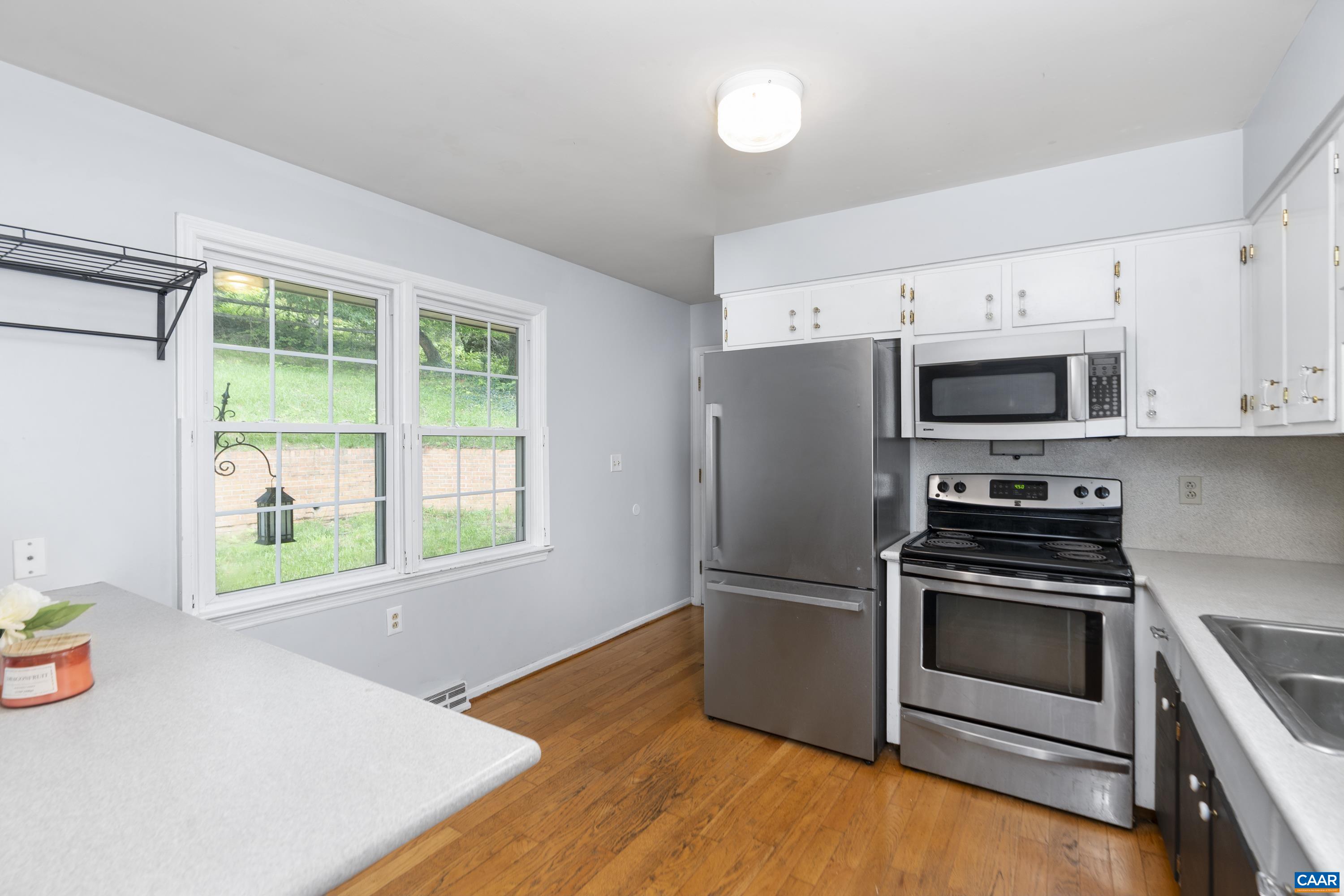 814 N COALTER ST, STAUNTON, Virginia 24401, 4 Bedrooms Bedrooms, ,3 BathroomsBathrooms,Residential,814 N COALTER ST,666960 MLS # 666960