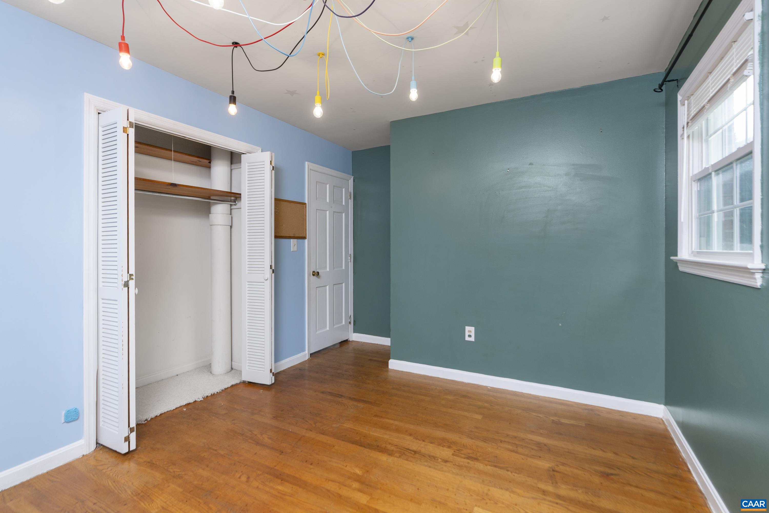 814 N COALTER ST, STAUNTON, Virginia 24401, 4 Bedrooms Bedrooms, ,3 BathroomsBathrooms,Residential,814 N COALTER ST,666960 MLS # 666960