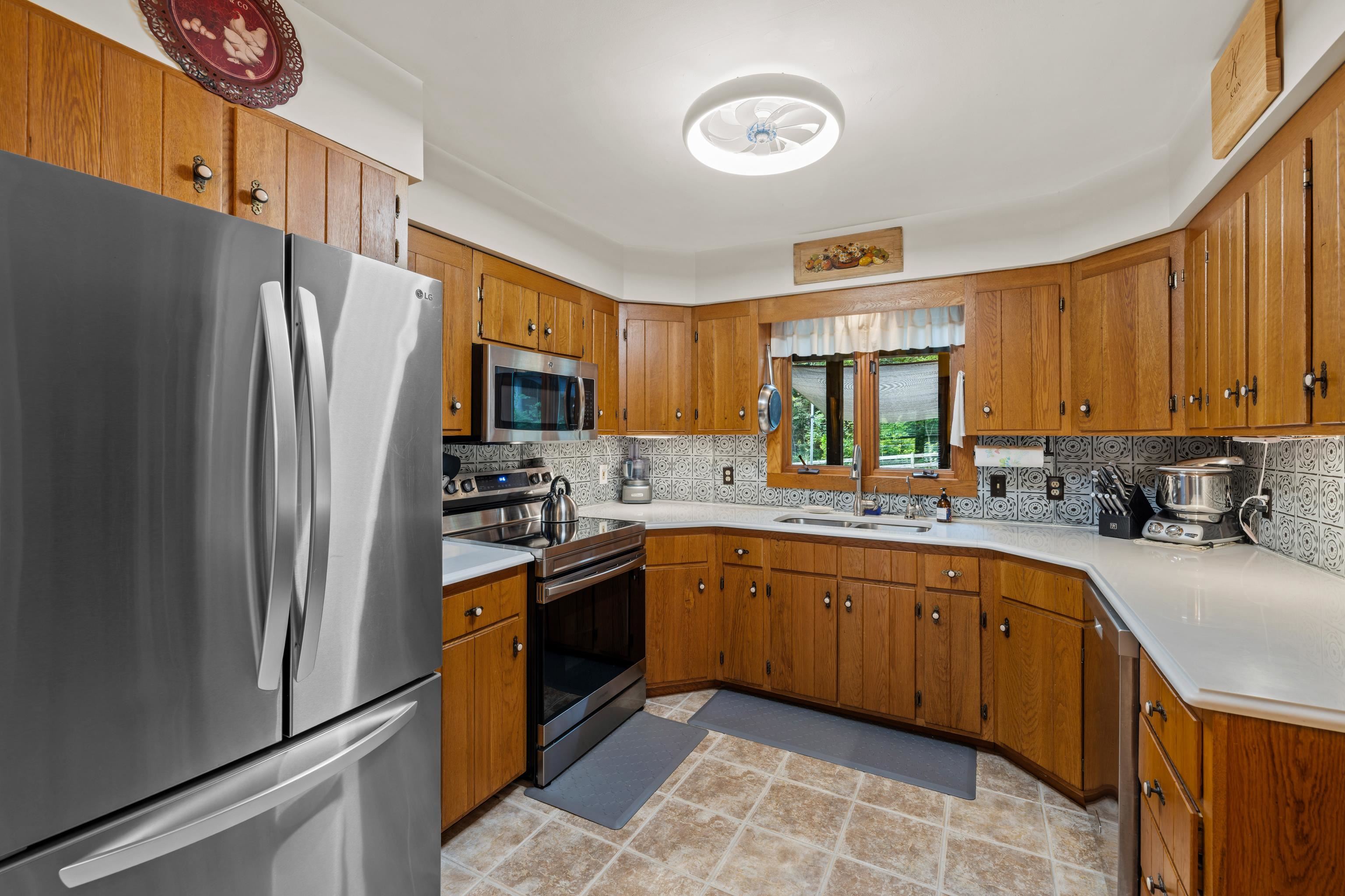778 LEBANON CHURCH RD, MOUNT SIDNEY, Virginia 24467, 3 Bedrooms Bedrooms, ,2 BathroomsBathrooms,Residential,5 ACRES OF PURE CALM LIVING,778 LEBANON CHURCH RD,666976 MLS # 666976