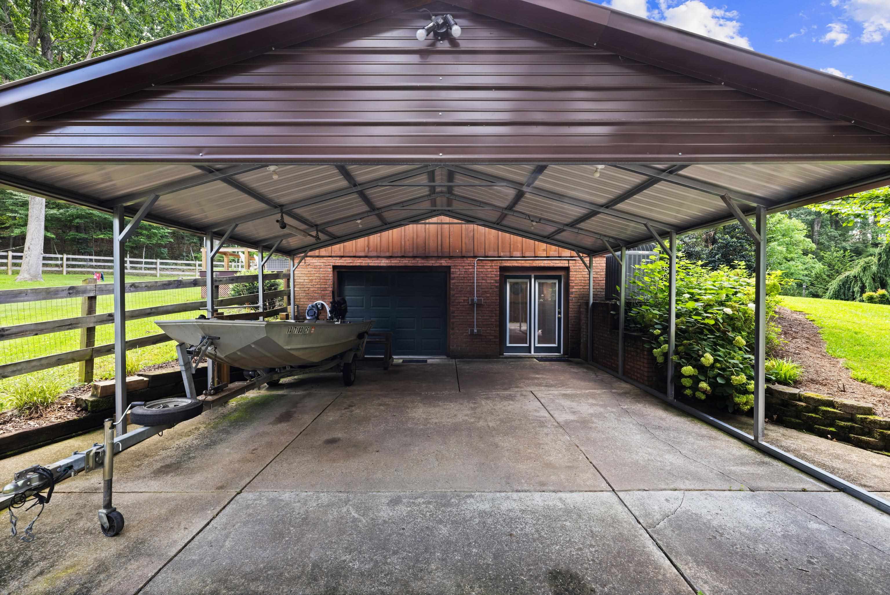 778 LEBANON CHURCH RD, MOUNT SIDNEY, Virginia 24467, 3 Bedrooms Bedrooms, ,2 BathroomsBathrooms,Residential,5 ACRES OF PURE CALM LIVING,778 LEBANON CHURCH RD,666976 MLS # 666976