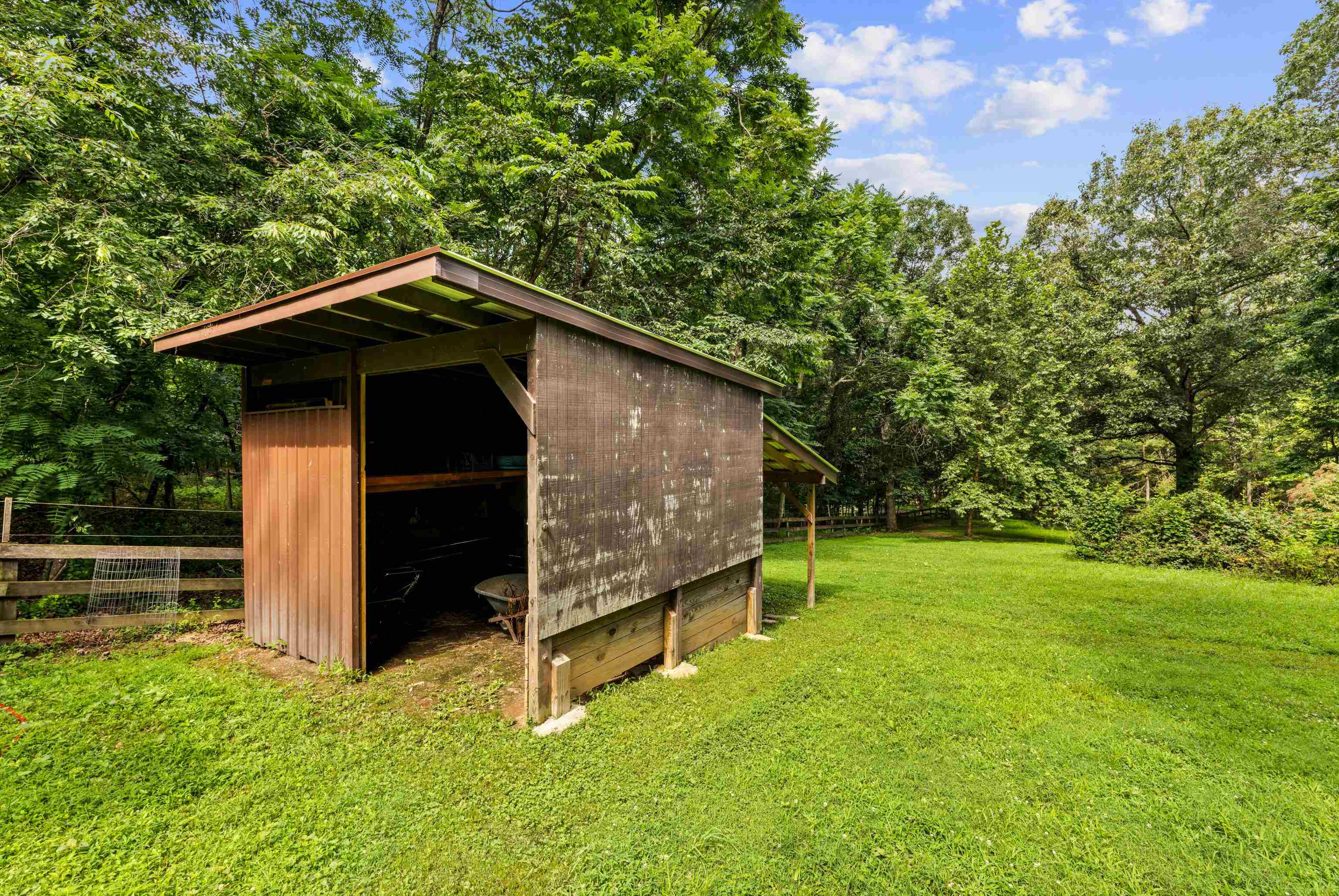 778 LEBANON CHURCH RD, MOUNT SIDNEY, Virginia 24467, 3 Bedrooms Bedrooms, ,2 BathroomsBathrooms,Residential,5 ACRES OF PURE CALM LIVING,778 LEBANON CHURCH RD,666976 MLS # 666976
