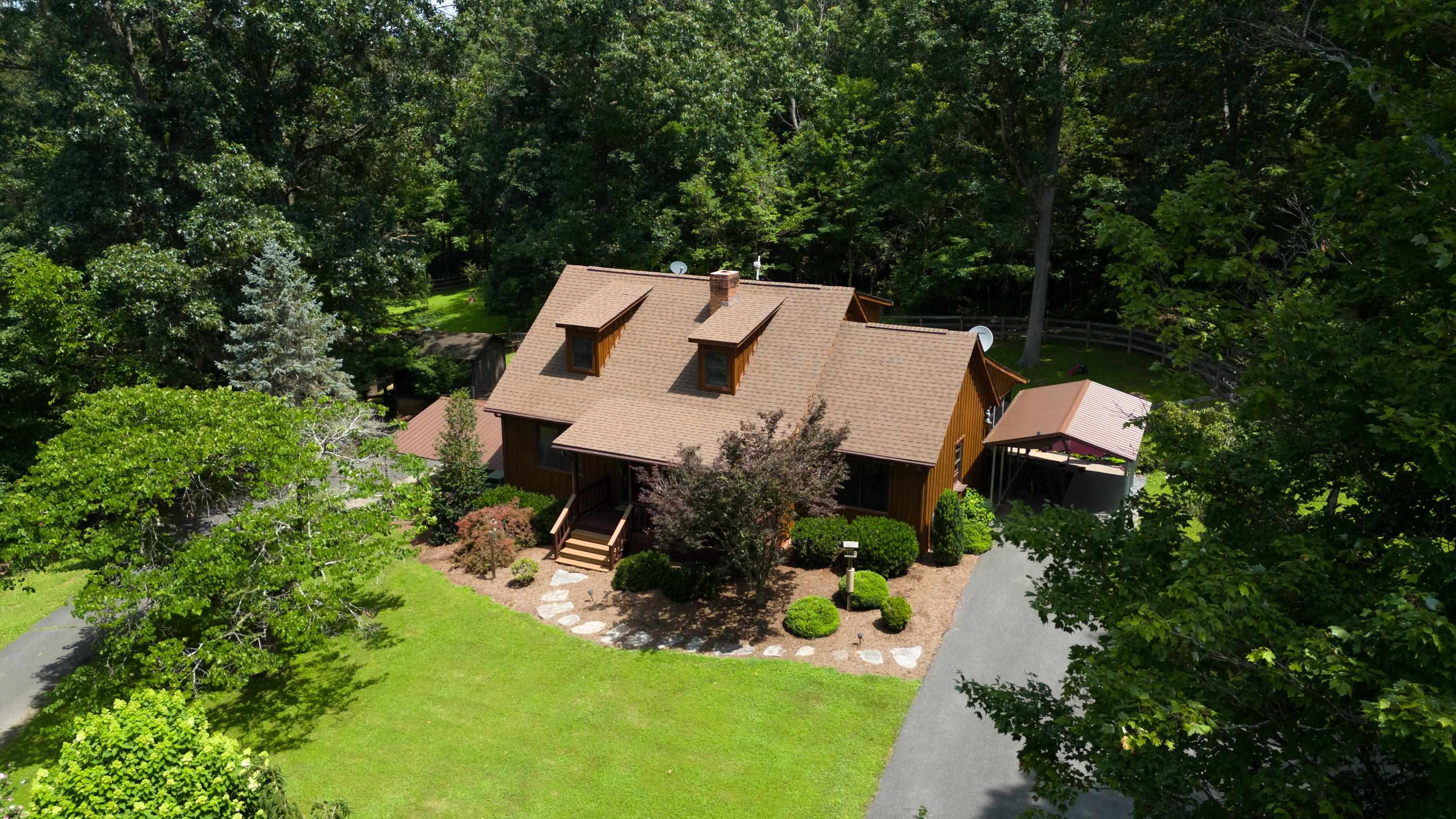 778 LEBANON CHURCH RD, MOUNT SIDNEY, Virginia 24467, 3 Bedrooms Bedrooms, ,2 BathroomsBathrooms,Residential,5 ACRES OF PURE CALM LIVING,778 LEBANON CHURCH RD,666976 MLS # 666976