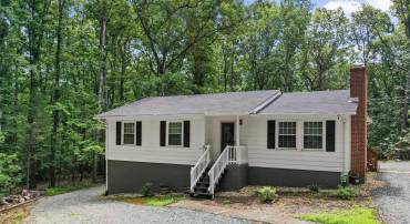 4489 WOODS EDGE RD, TROY, Virginia 22974, 3 Bedrooms Bedrooms, ,2 BathroomsBathrooms,Residential,4489 WOODS EDGE RD,666977 MLS # 666977