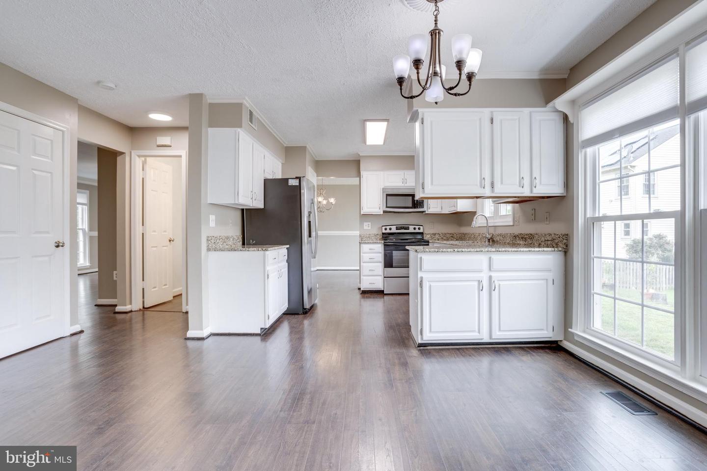 5616 SCHOOLFIELD CT, CENTREVILLE, Virginia 20120, 4 Bedrooms Bedrooms, ,2 BathroomsBathrooms,Residential,For sale,5616 SCHOOLFIELD CT,VAFX2235818 MLS # VAFX2235818