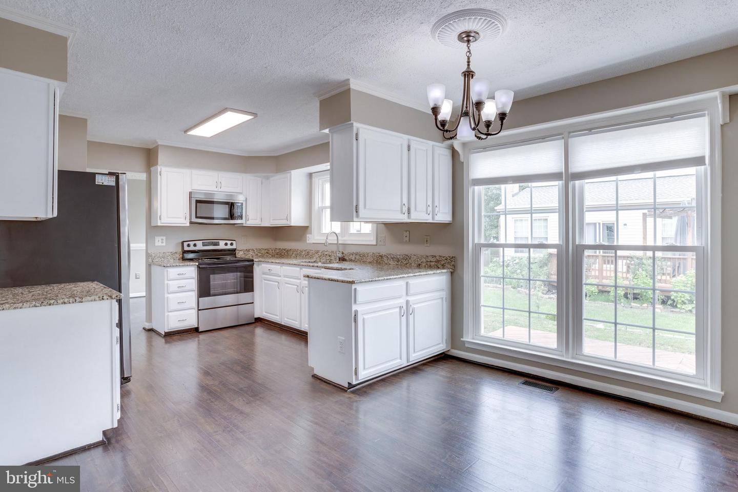 5616 SCHOOLFIELD CT, CENTREVILLE, Virginia 20120, 4 Bedrooms Bedrooms, ,2 BathroomsBathrooms,Residential,For sale,5616 SCHOOLFIELD CT,VAFX2235818 MLS # VAFX2235818