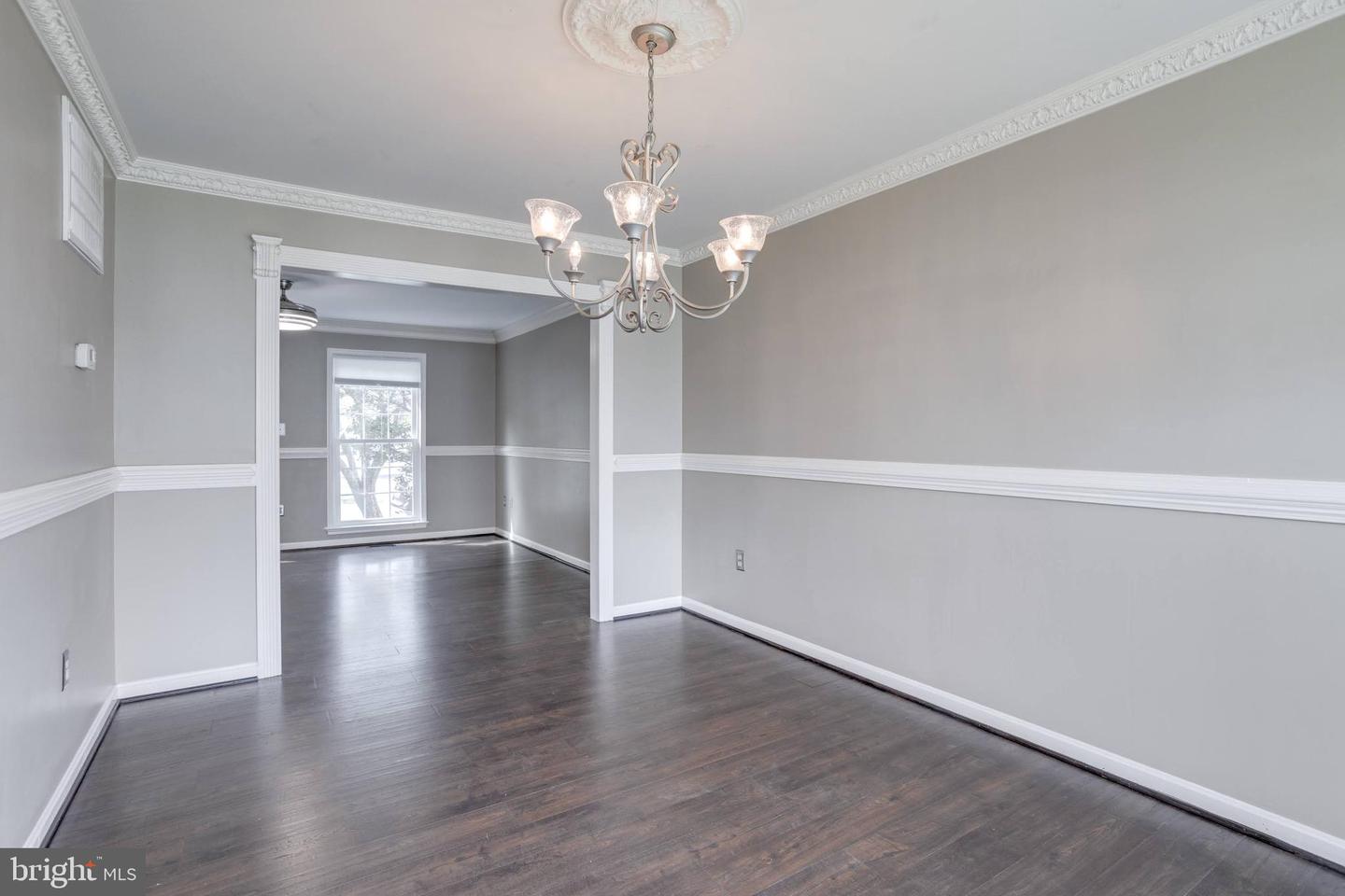 5616 SCHOOLFIELD CT, CENTREVILLE, Virginia 20120, 4 Bedrooms Bedrooms, ,2 BathroomsBathrooms,Residential,For sale,5616 SCHOOLFIELD CT,VAFX2235818 MLS # VAFX2235818