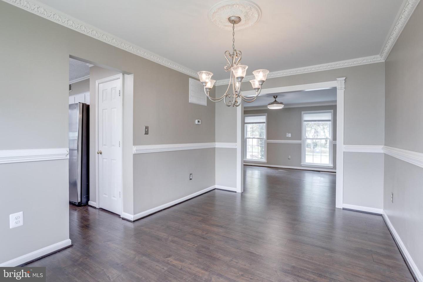 5616 SCHOOLFIELD CT, CENTREVILLE, Virginia 20120, 4 Bedrooms Bedrooms, ,2 BathroomsBathrooms,Residential,For sale,5616 SCHOOLFIELD CT,VAFX2235818 MLS # VAFX2235818