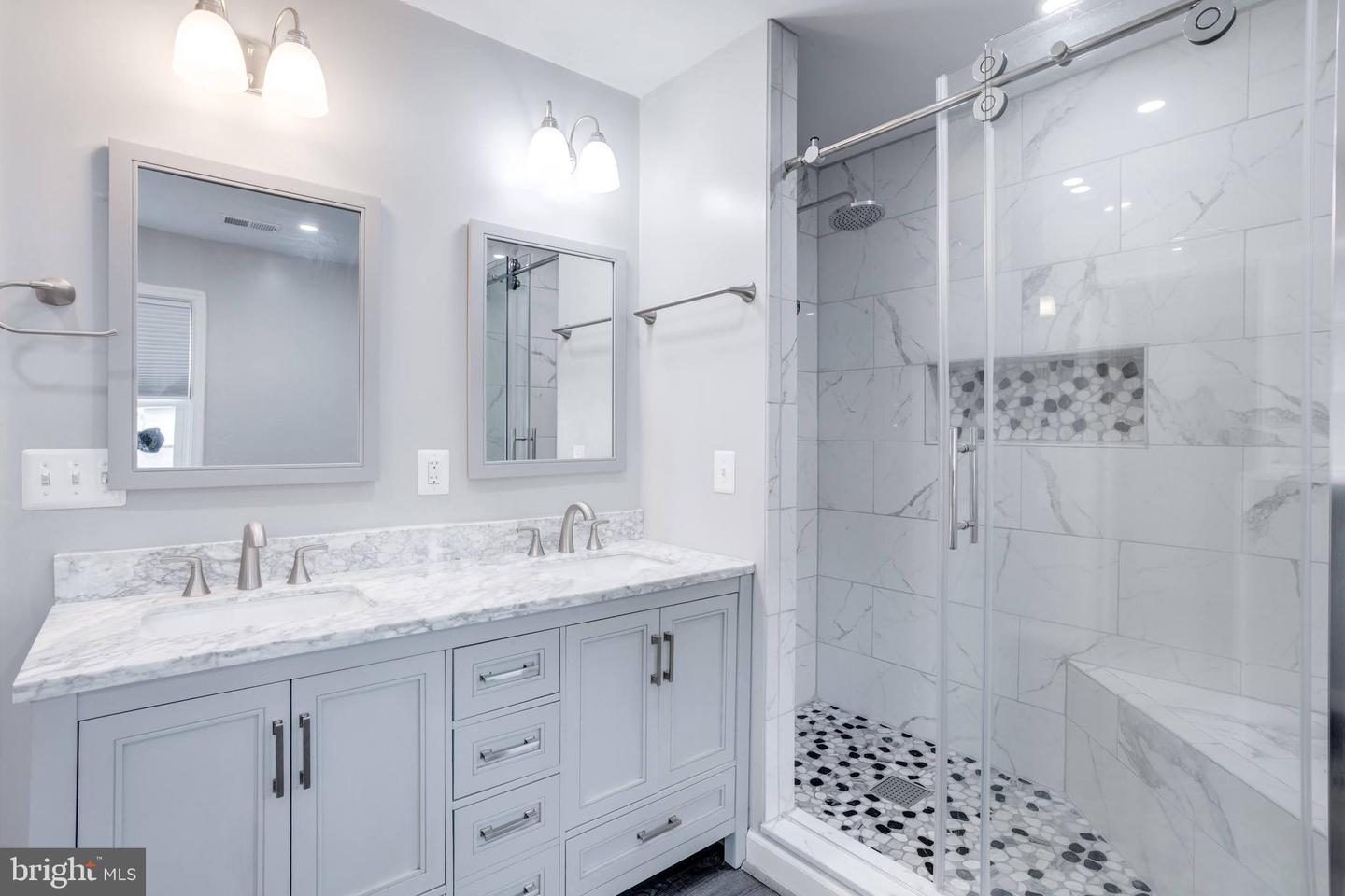 5616 SCHOOLFIELD CT, CENTREVILLE, Virginia 20120, 4 Bedrooms Bedrooms, ,2 BathroomsBathrooms,Residential,For sale,5616 SCHOOLFIELD CT,VAFX2235818 MLS # VAFX2235818