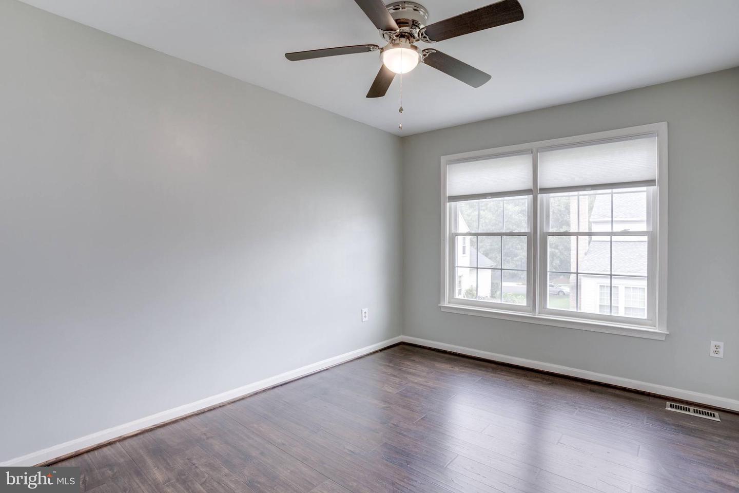 5616 SCHOOLFIELD CT, CENTREVILLE, Virginia 20120, 4 Bedrooms Bedrooms, ,2 BathroomsBathrooms,Residential,For sale,5616 SCHOOLFIELD CT,VAFX2235818 MLS # VAFX2235818
